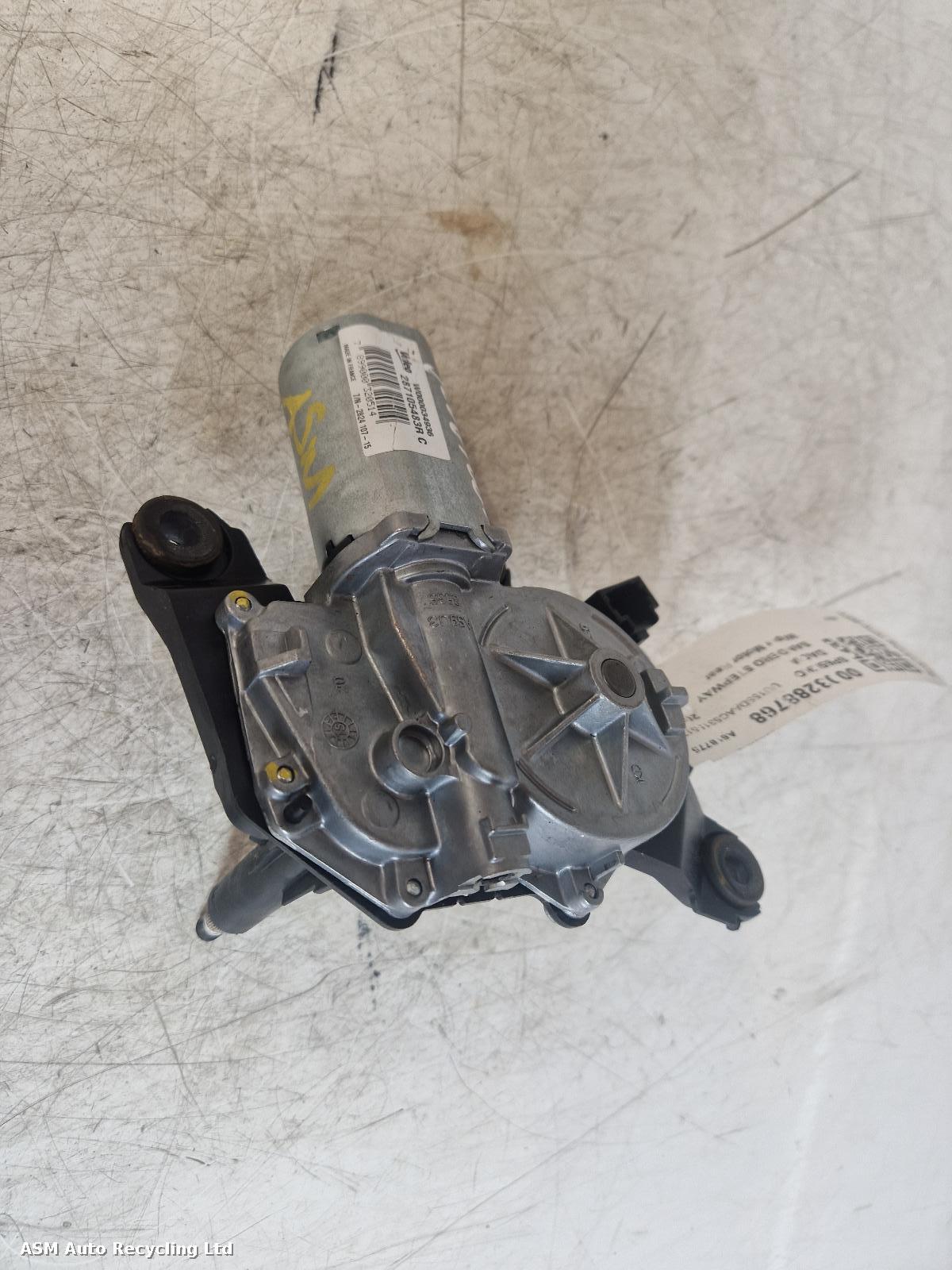 View Auto part Wiper Motor Rear Dacia Sandero Stepway 2015