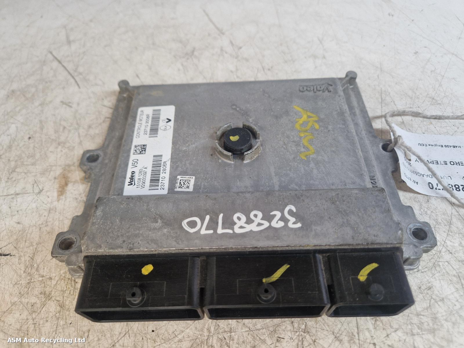 View Auto part ECU Dacia Sandero Stepway 2015