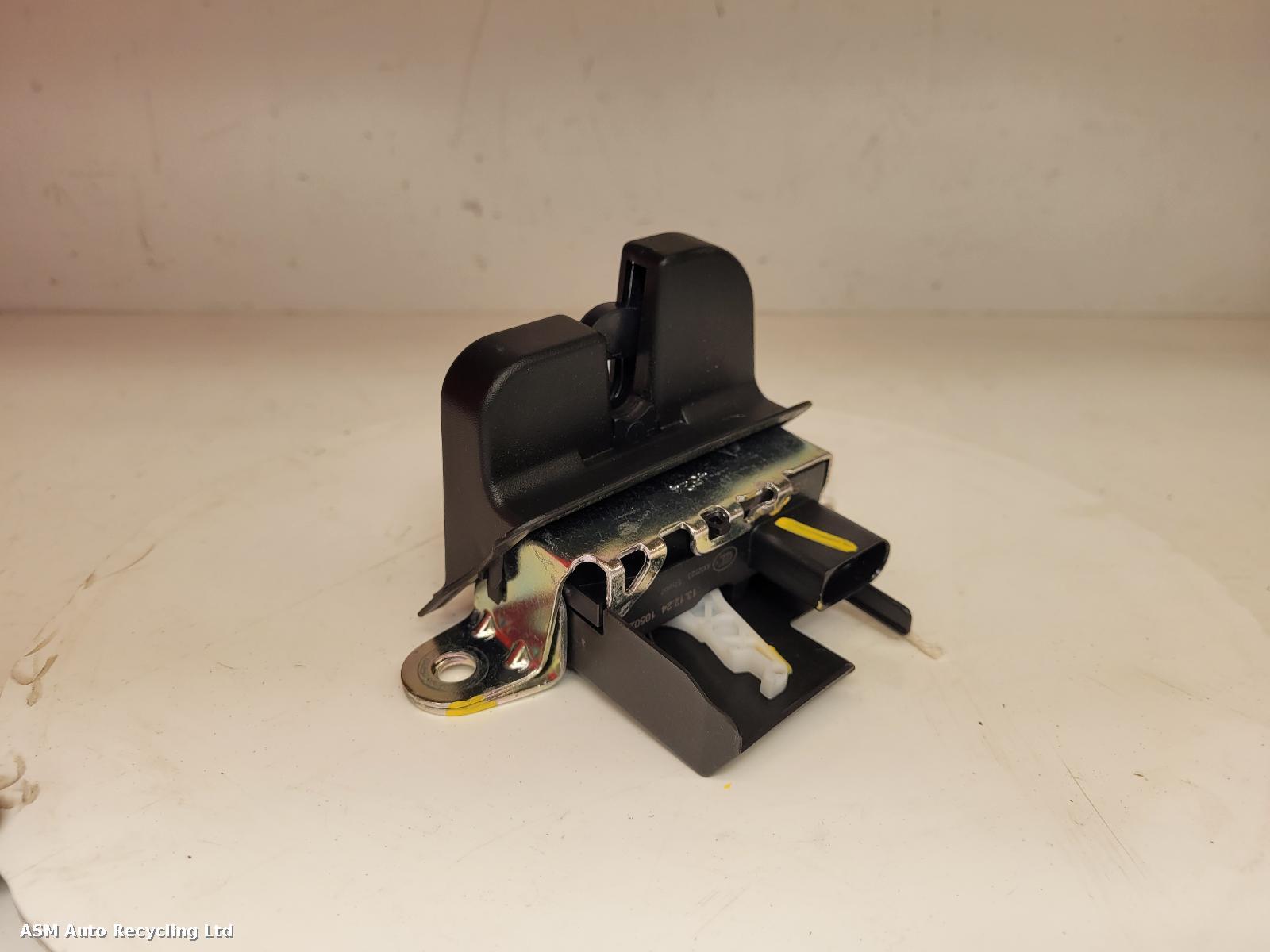 View Auto part Bootlid/Tailgate Lock Volkswagen Golf 2025