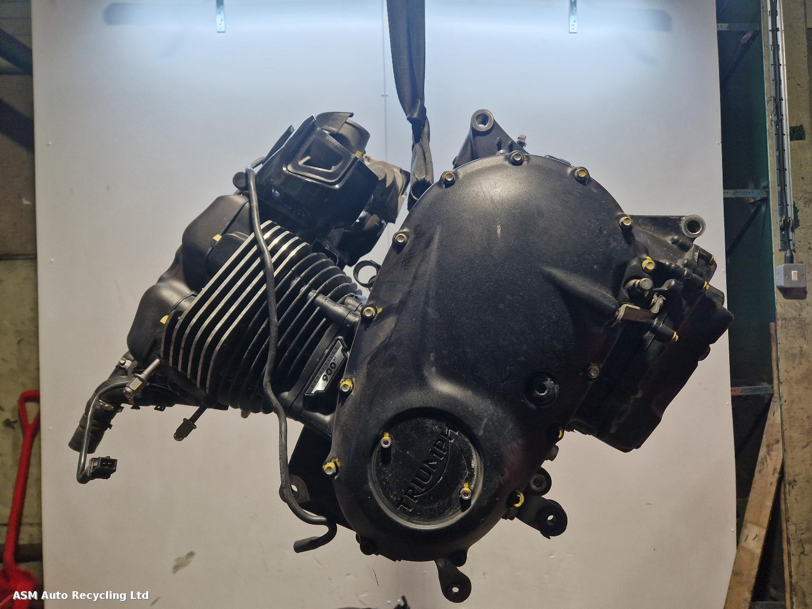 Image for a 2022 Triumph Bonneville Street Twin 0.9 Petrol  Engine