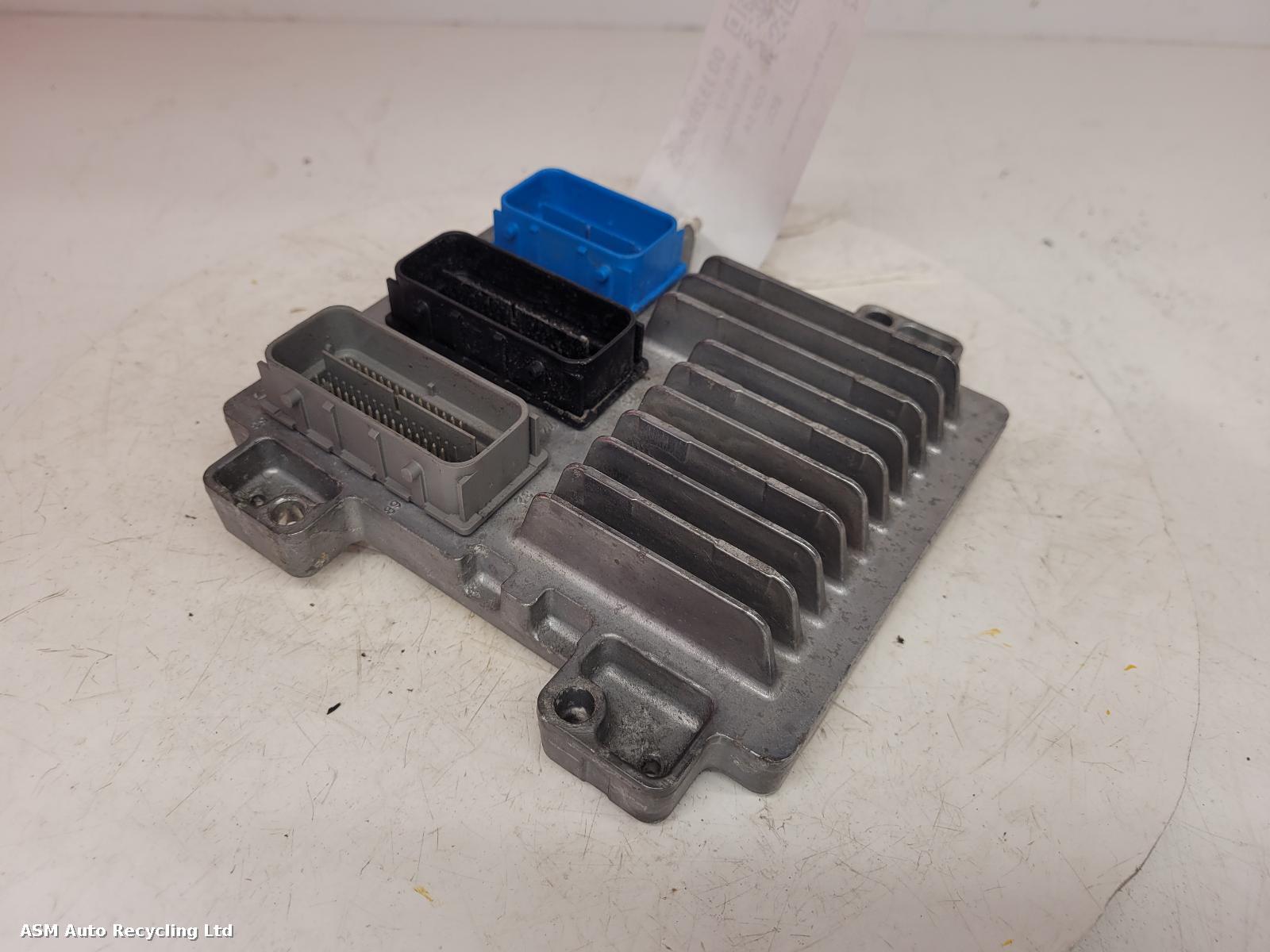 View Auto part ECU Vauxhall Corsa 2015