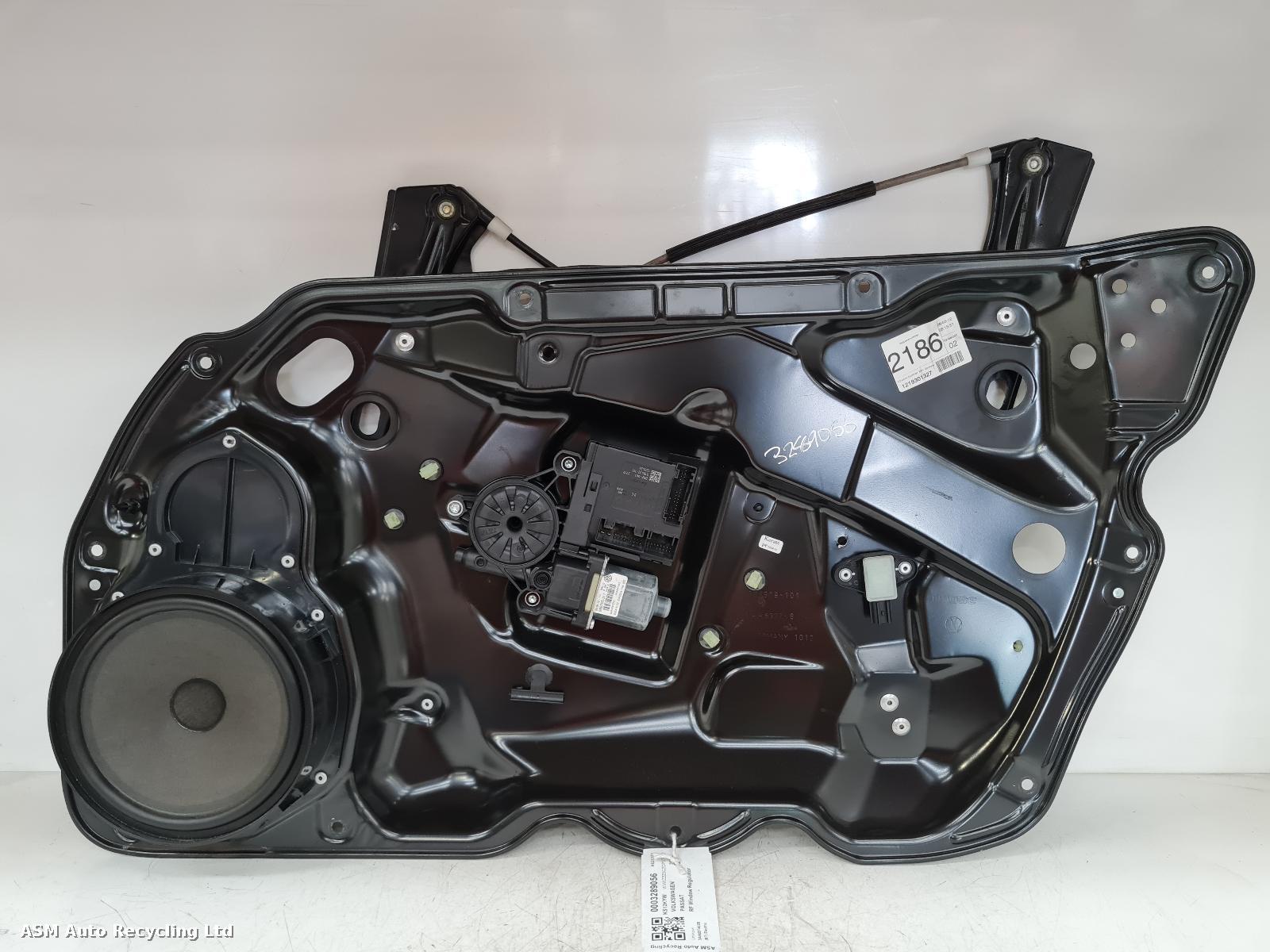 View Auto part RF Window Regulator Volkswagen Passat 2012