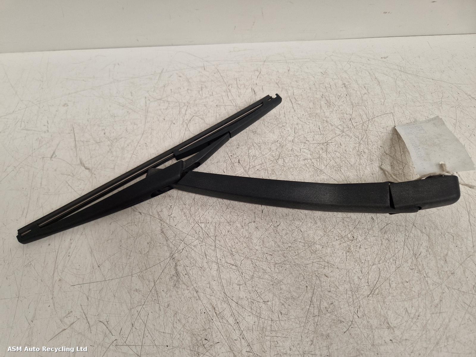 View Auto part Wiper Arm Fiat Punto 2012