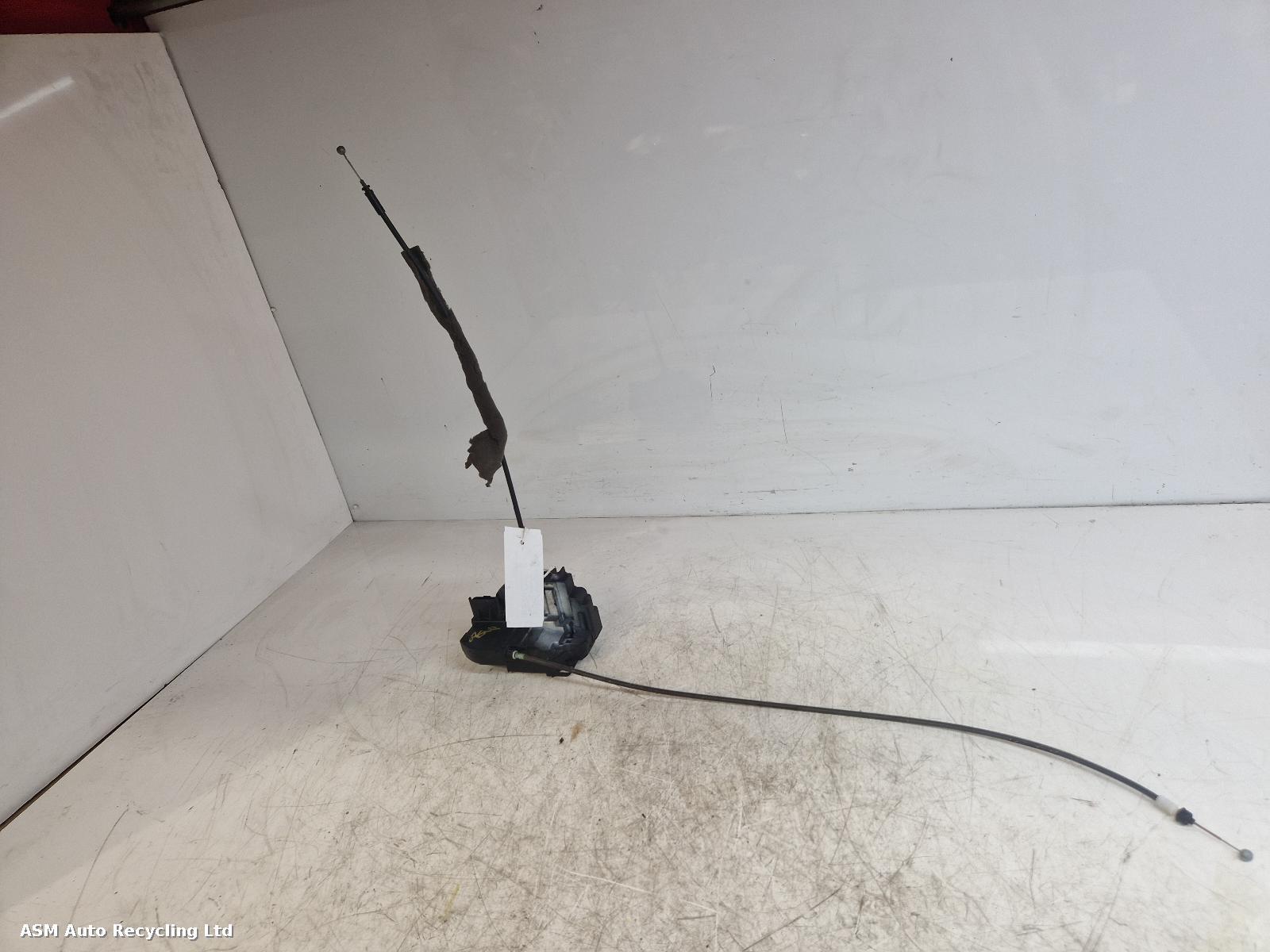 View Auto part Door Lock Assembly Nissan Qashqai 2012