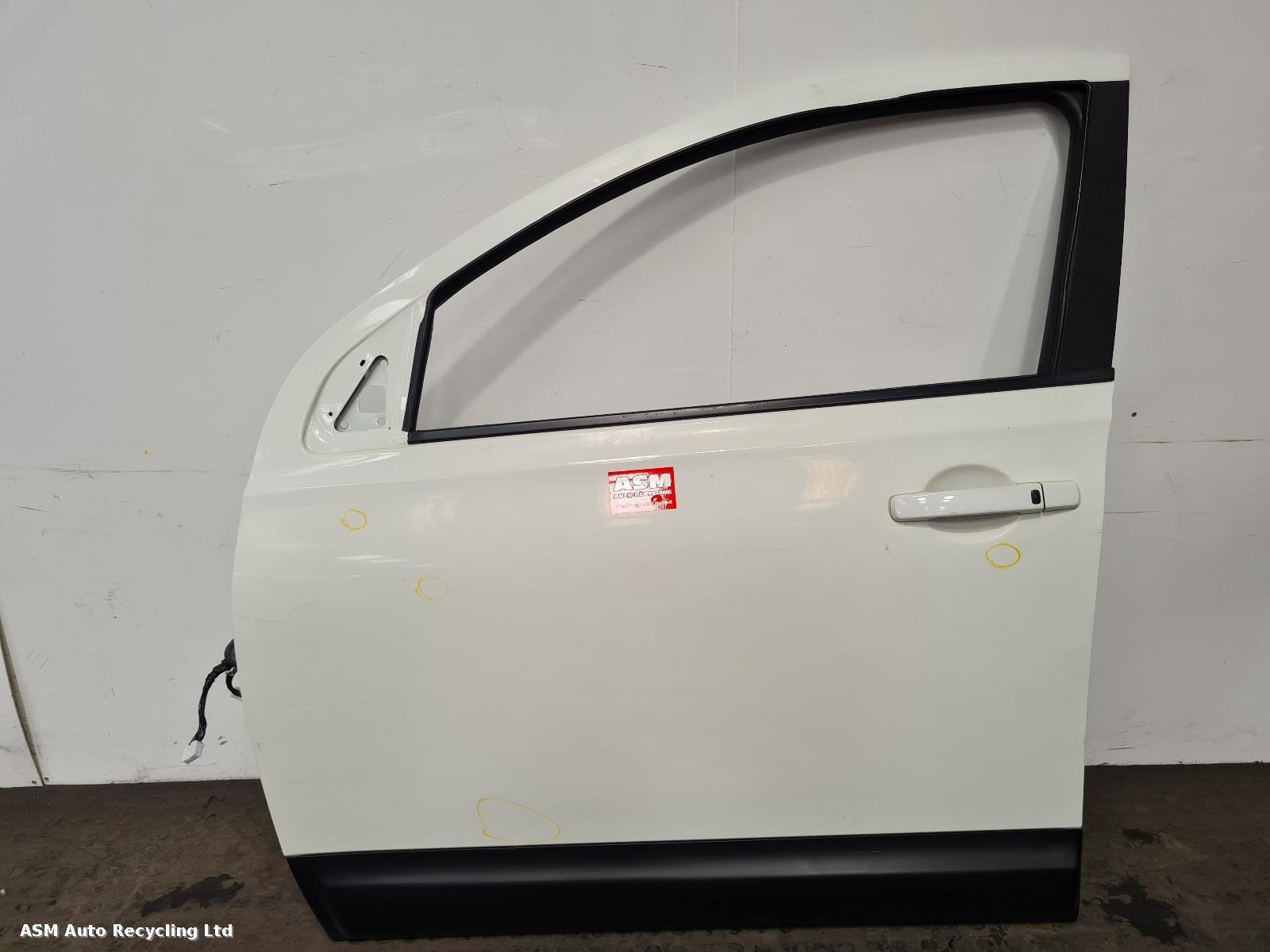 View Auto part L Front Door Nissan Qashqai 2012