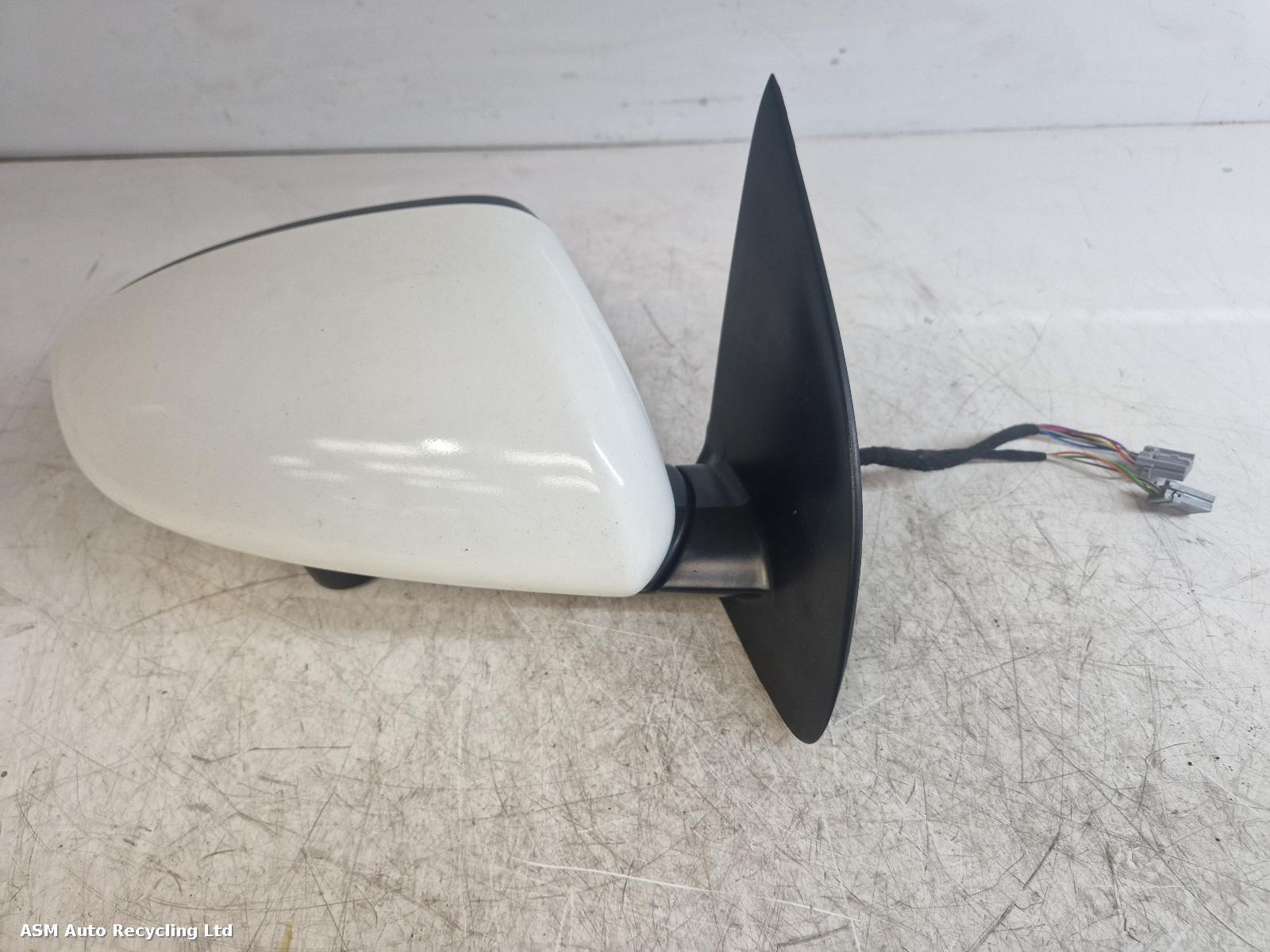 View Auto part R Door Mirror Nissan Qashqai 2012