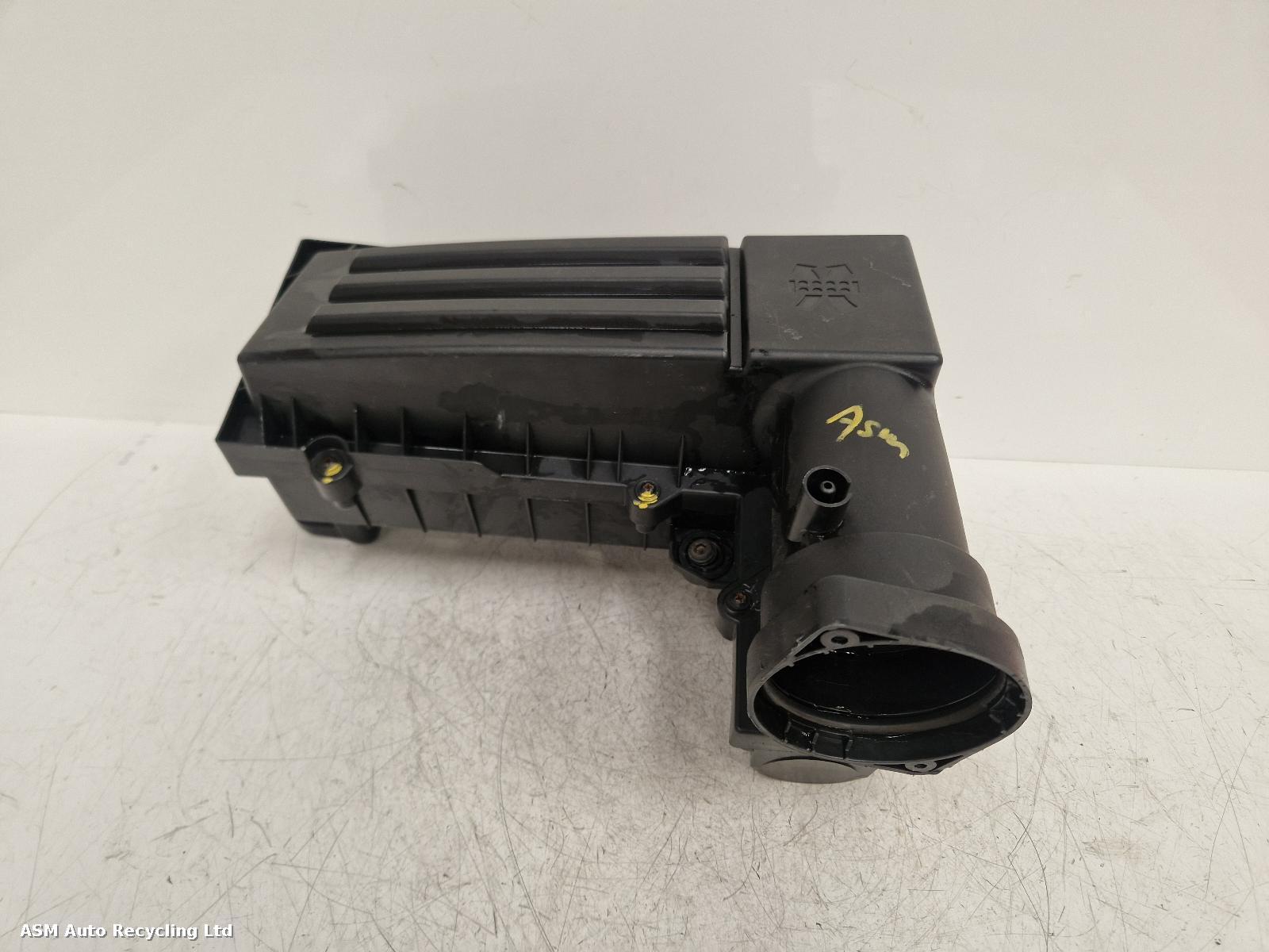 View Auto part Air Cleaner/Box Volkswagen Golf 2009