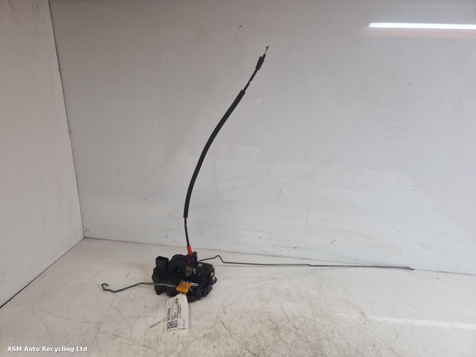 View Auto part Door Lock Assembly Vauxhall Mokka 2015