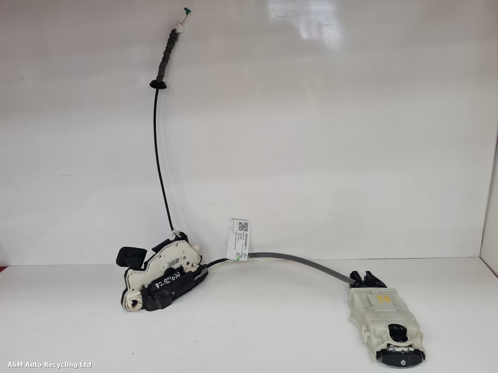 View Auto part Door Lock Assembly Skoda Octavia 2016