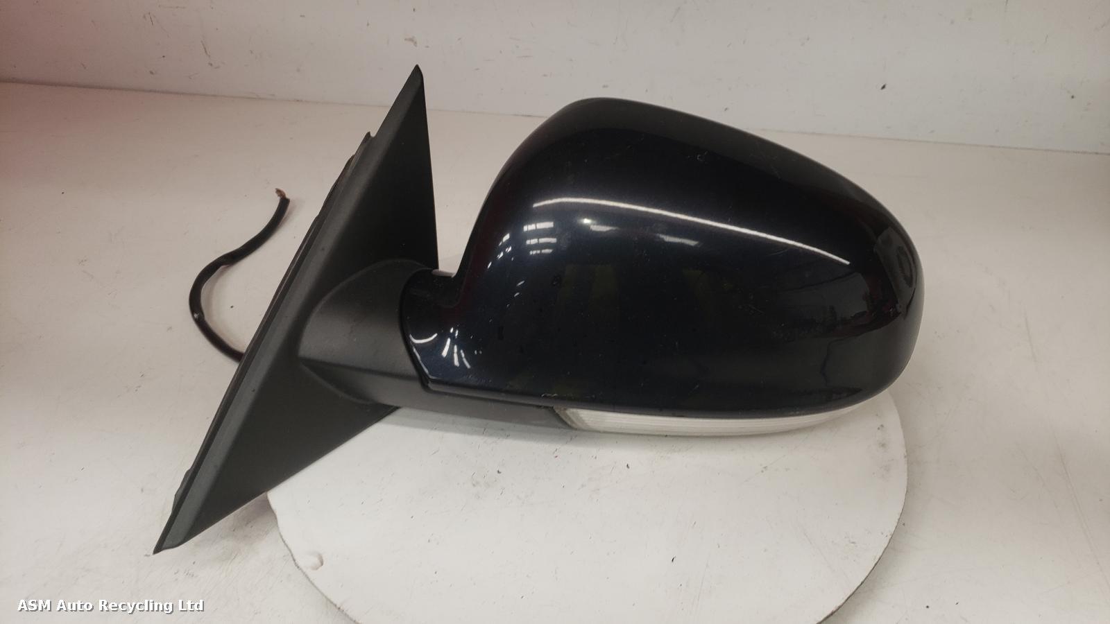 View Auto part L Door Mirror Volkswagen Passat 2005