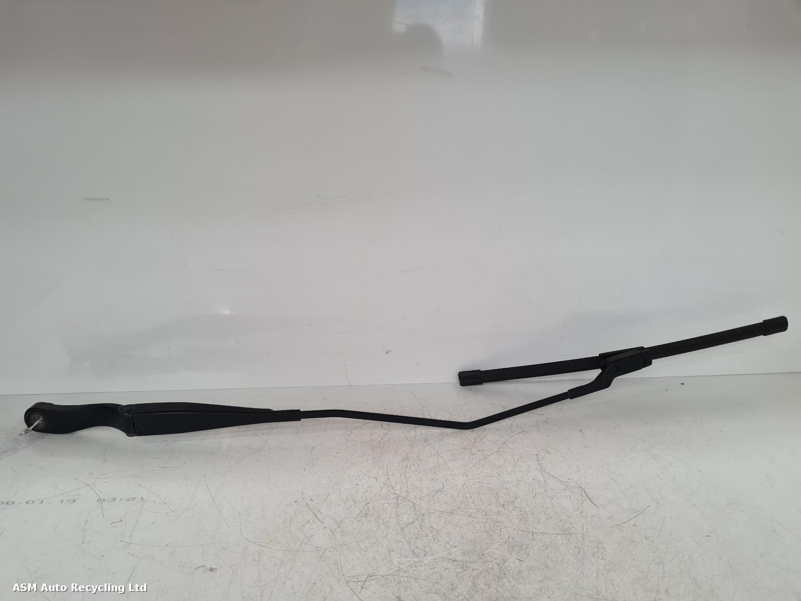 View Auto part Wiper Arm Fiat Doblo 2017