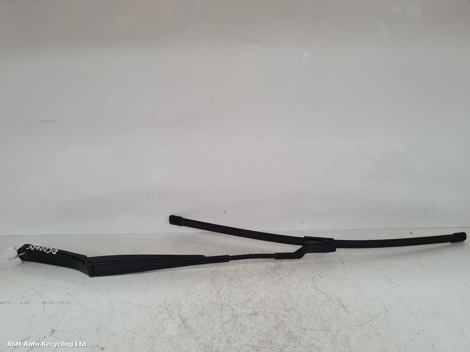 View Auto part Wiper Arm Volkswagen Polo 2010