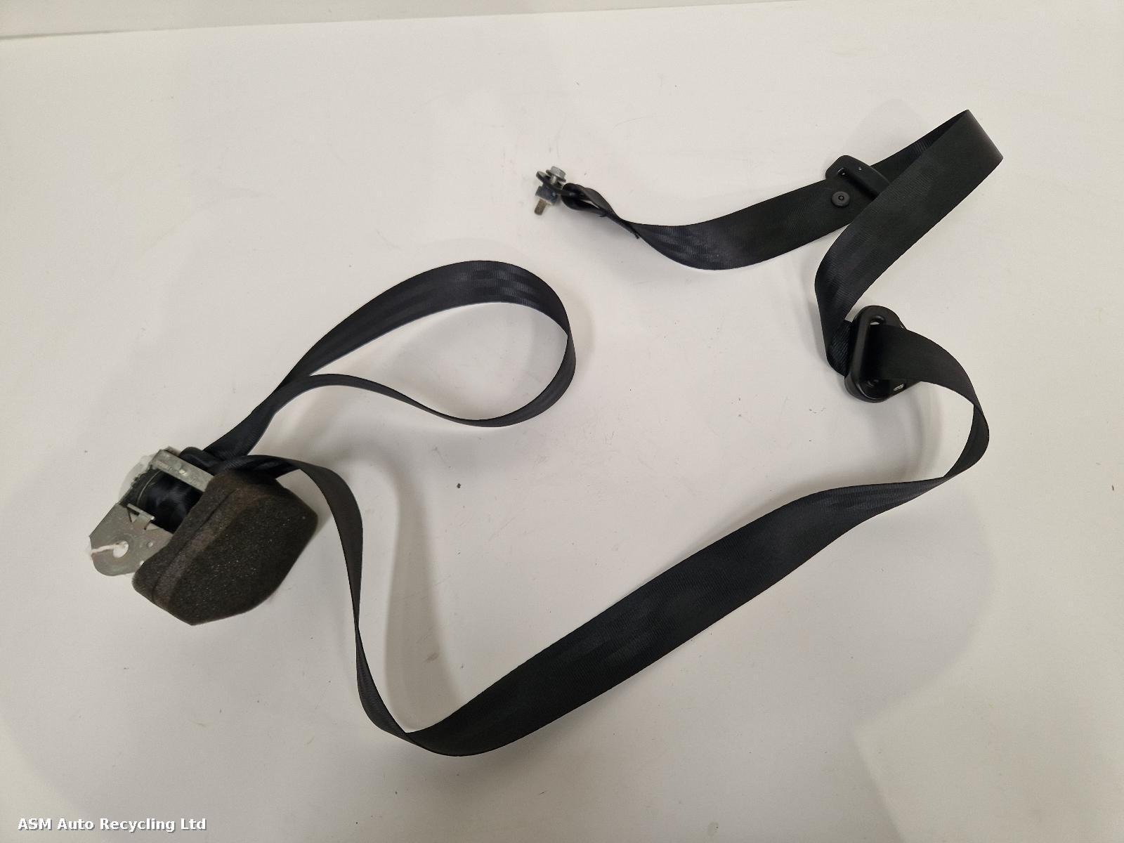 View Auto part Seat Belt Fiat 500 2021