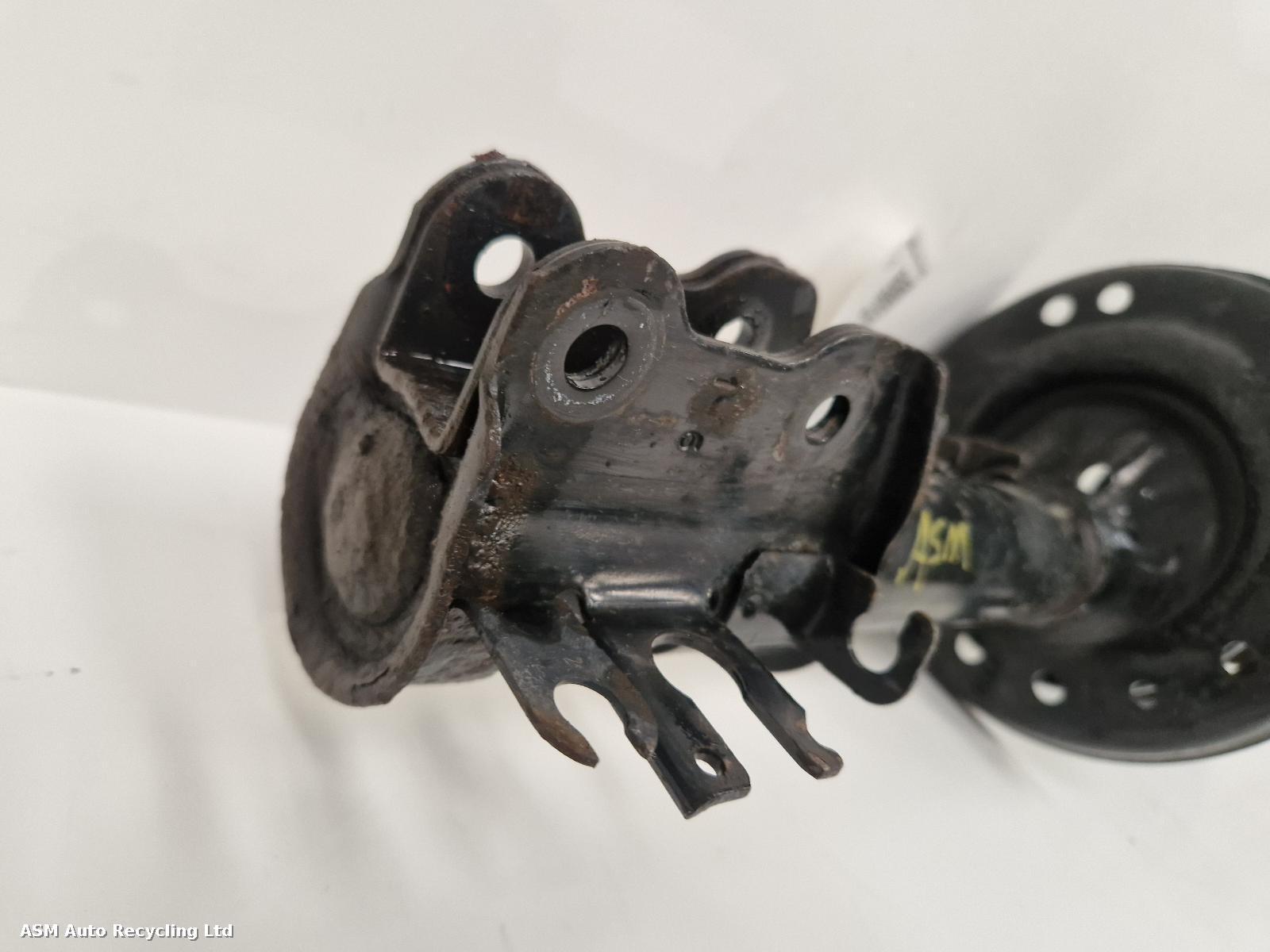 View Auto part RF Strut Fiat 500 2021
