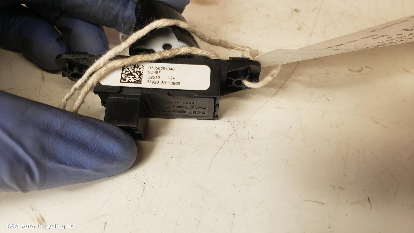View Auto part Elect. Window Switch Fiat 500 2021