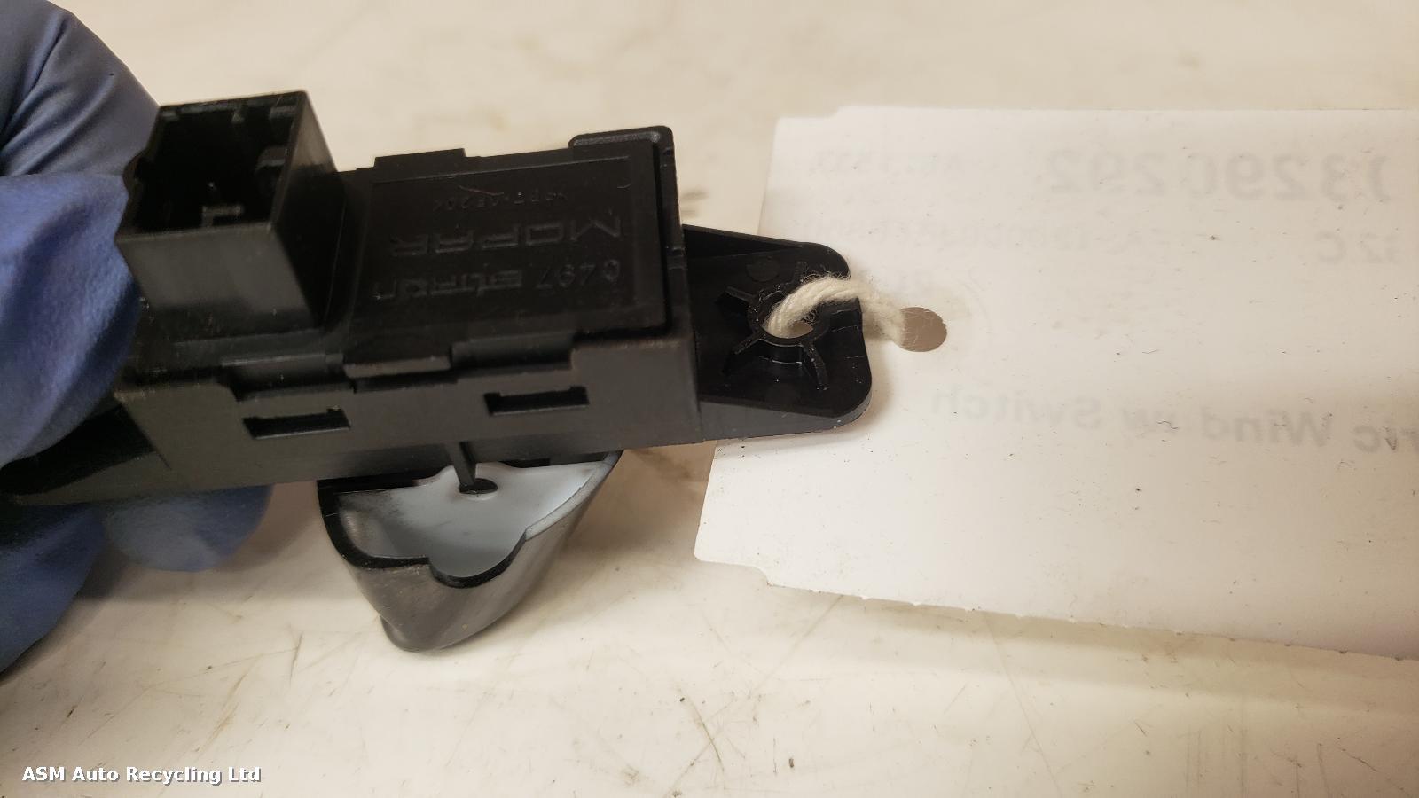 View Auto part Elect. Window Switch Fiat 500 2021