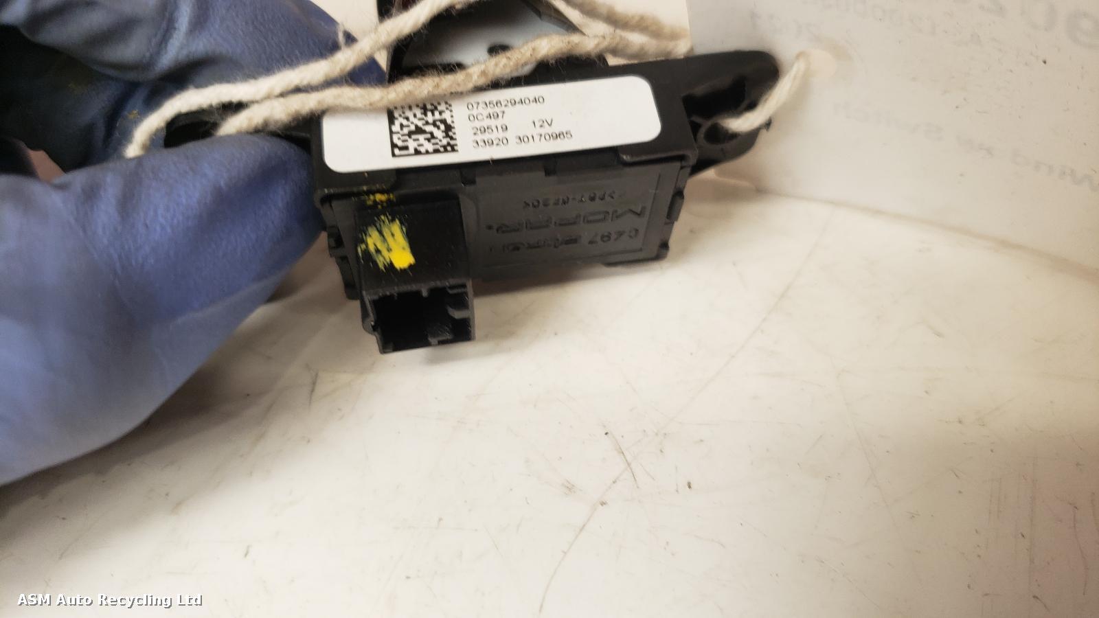 View Auto part Elect. Window Switch Fiat 500 2021