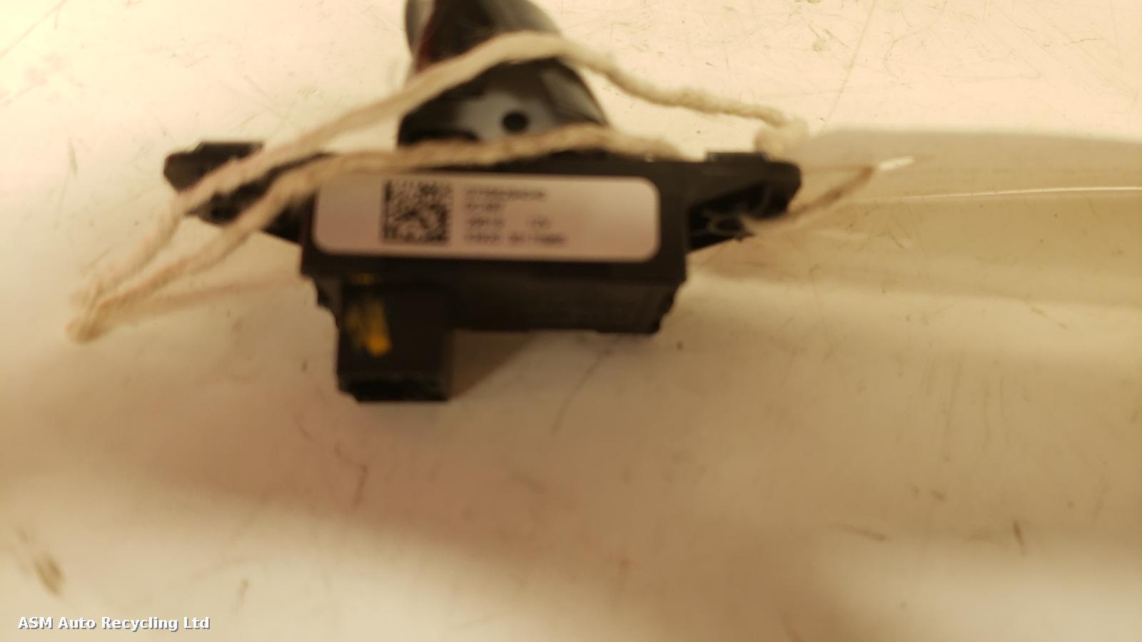 View Auto part Elect. Window Switch Fiat 500 2021