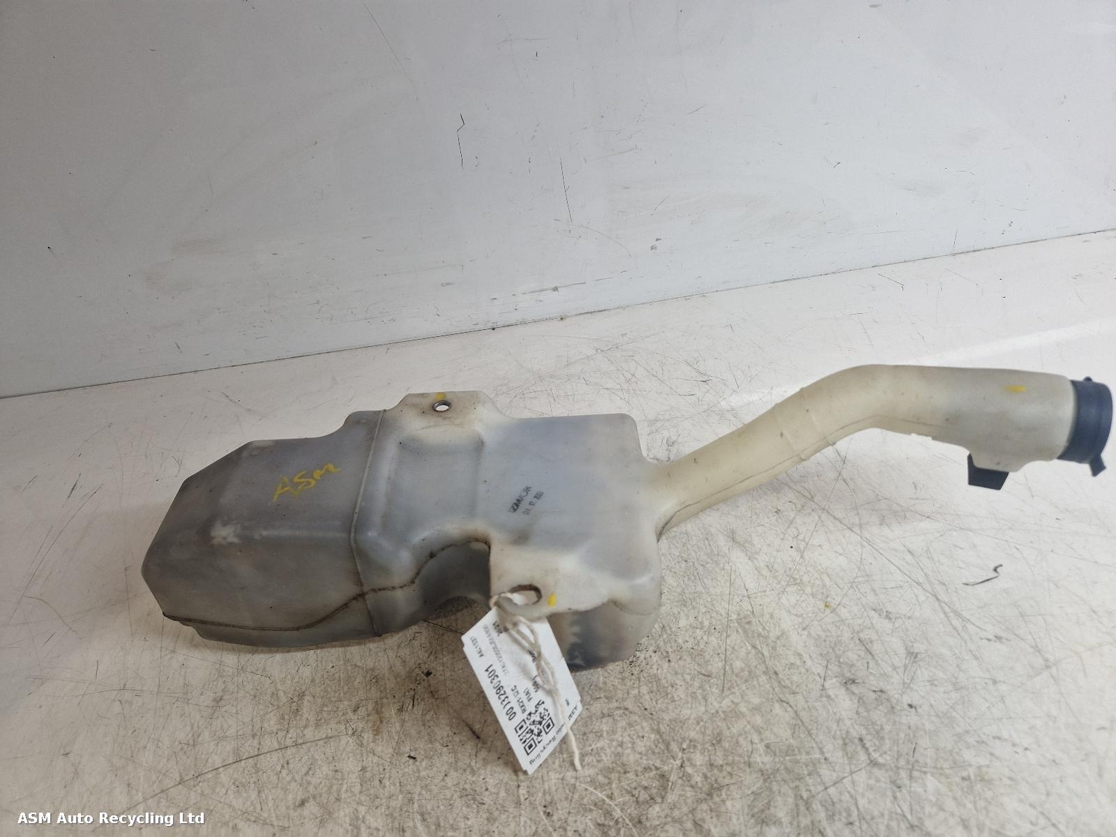 View Auto part Washer Bottle Fiat 500 2021