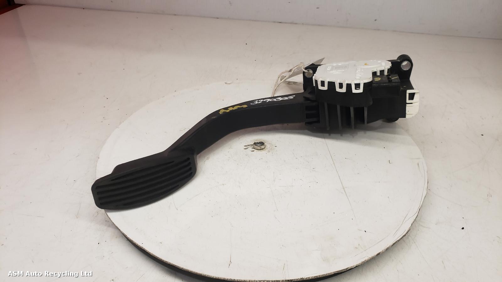 View Auto part Pedal Potentiometer Fiat 500 2021