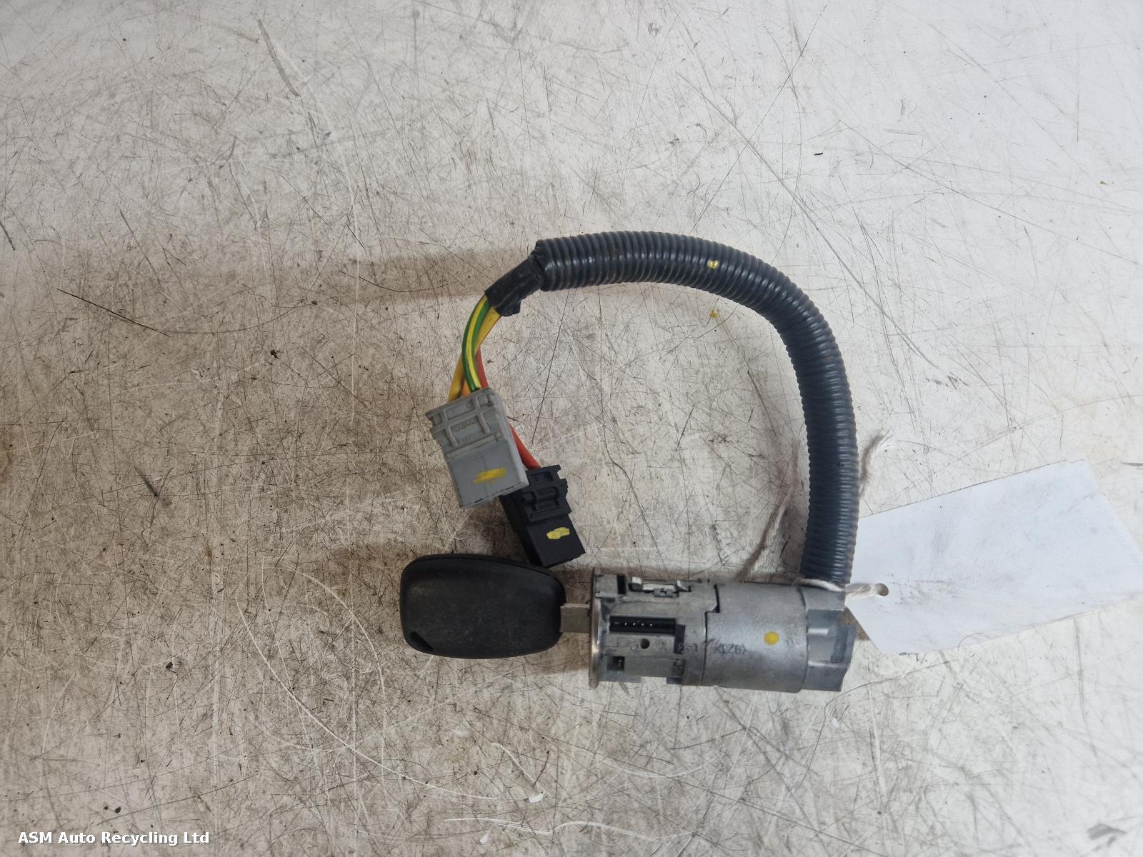 View Auto part Ignition W/Key Vauxhall Vivaro 2014