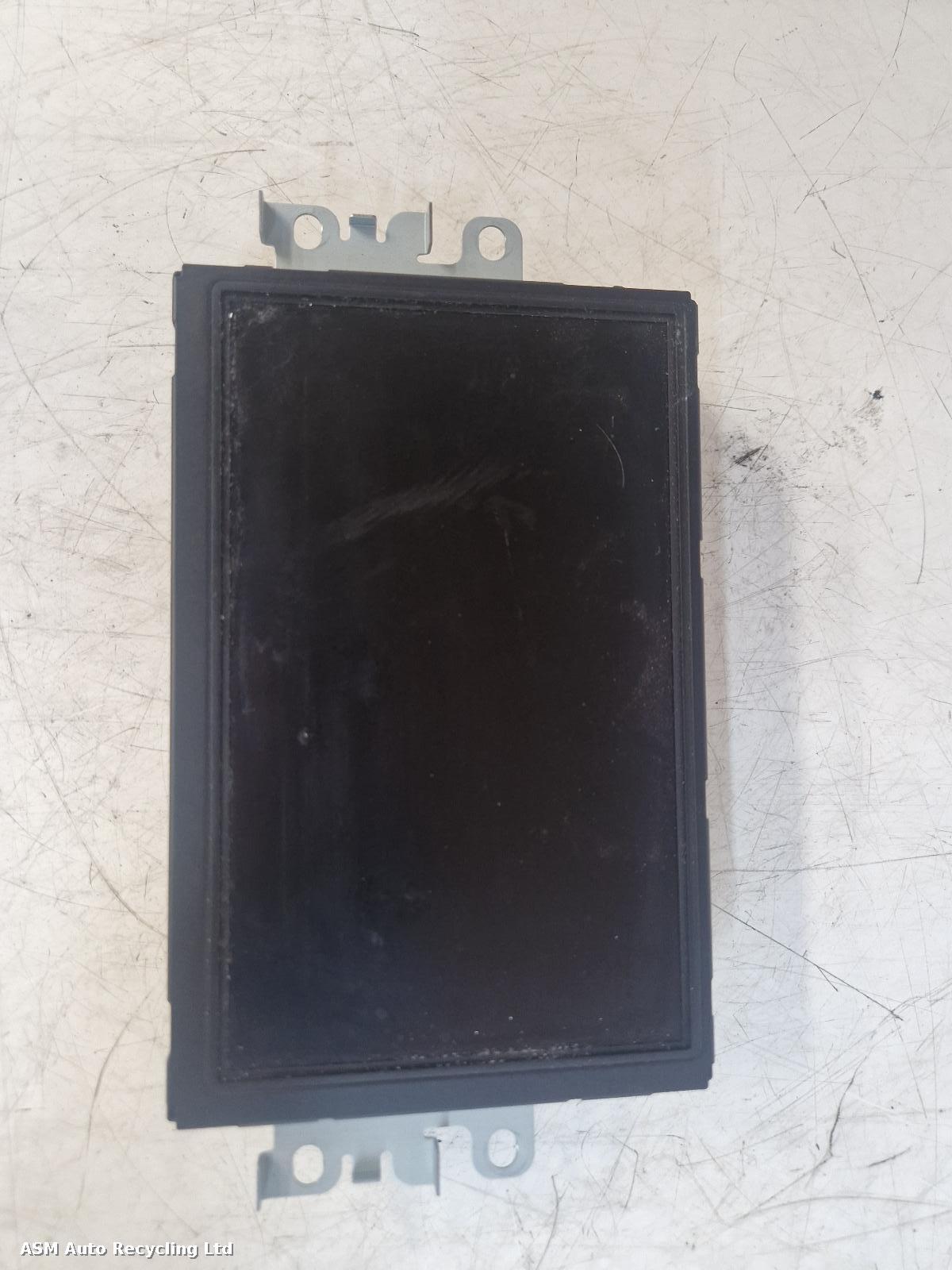 View Auto part Radio Display Volvo V40 2015