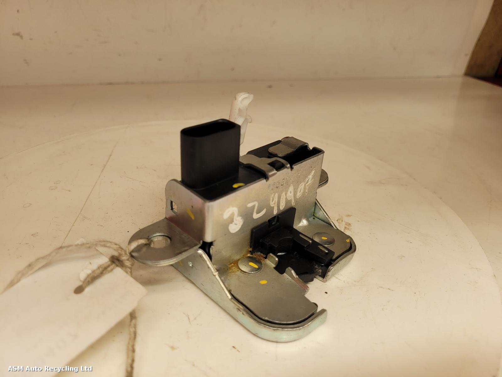 View Auto part Bootlid/Tailgate Lock Seat Ibiza 2011