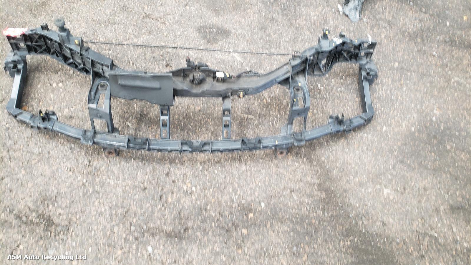 View Auto part Front Panel Ford Kuga 2010