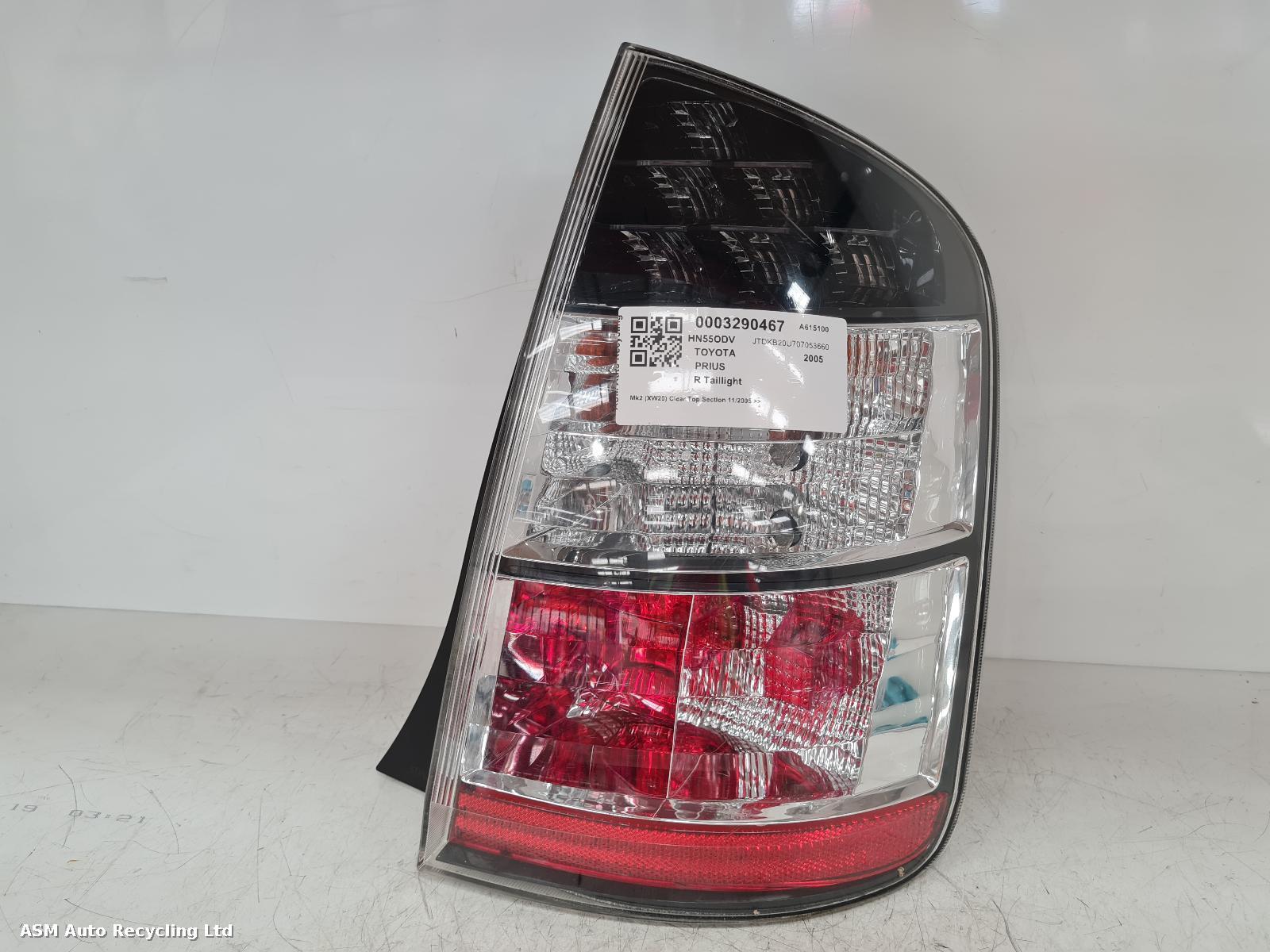 View Auto part R Taillight Toyota Prius 2005