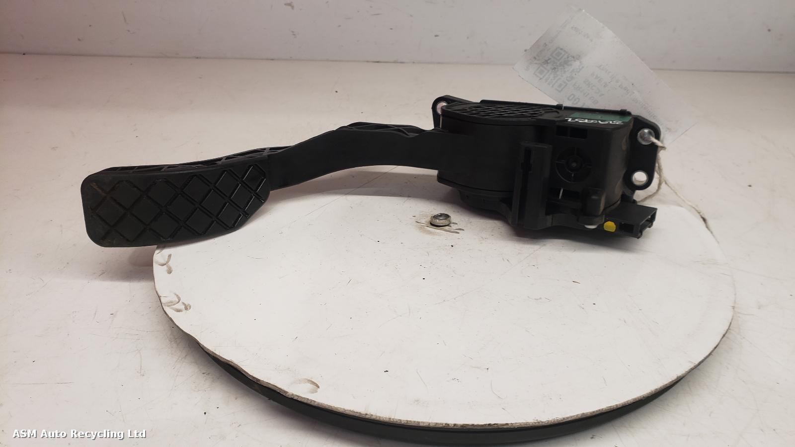 View Auto part Pedal Potentiometer Skoda Fabia 2011