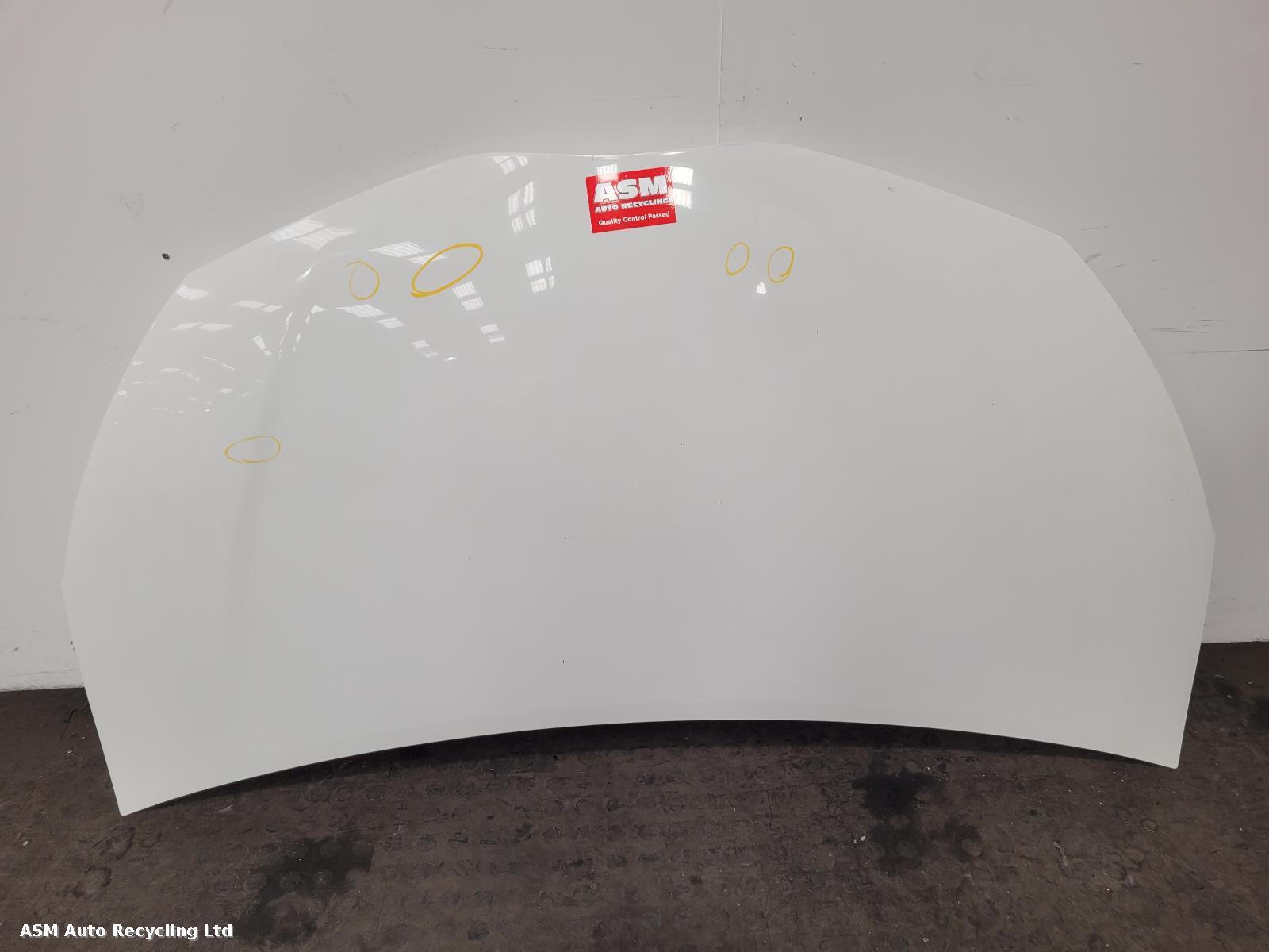 View Auto part Bonnet Toyota Yaris 2012