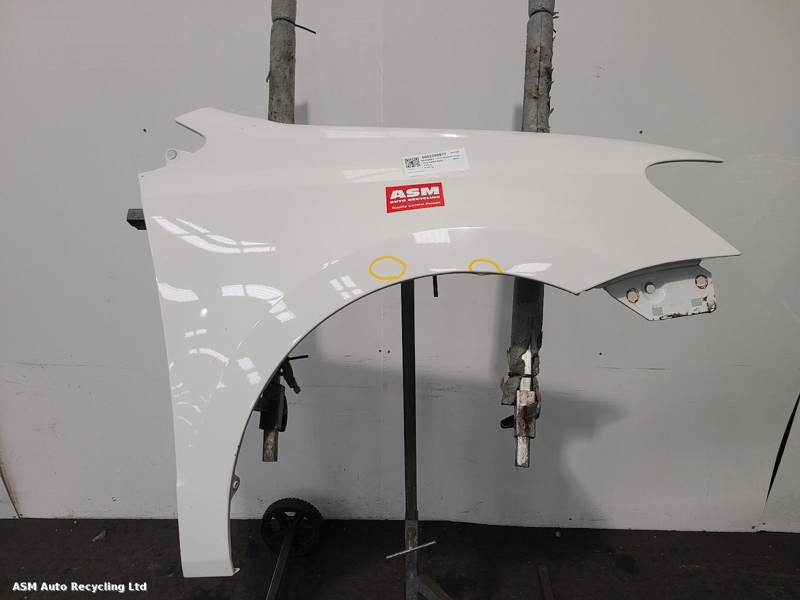 View Auto part R Wing Volkswagen Polo 2010