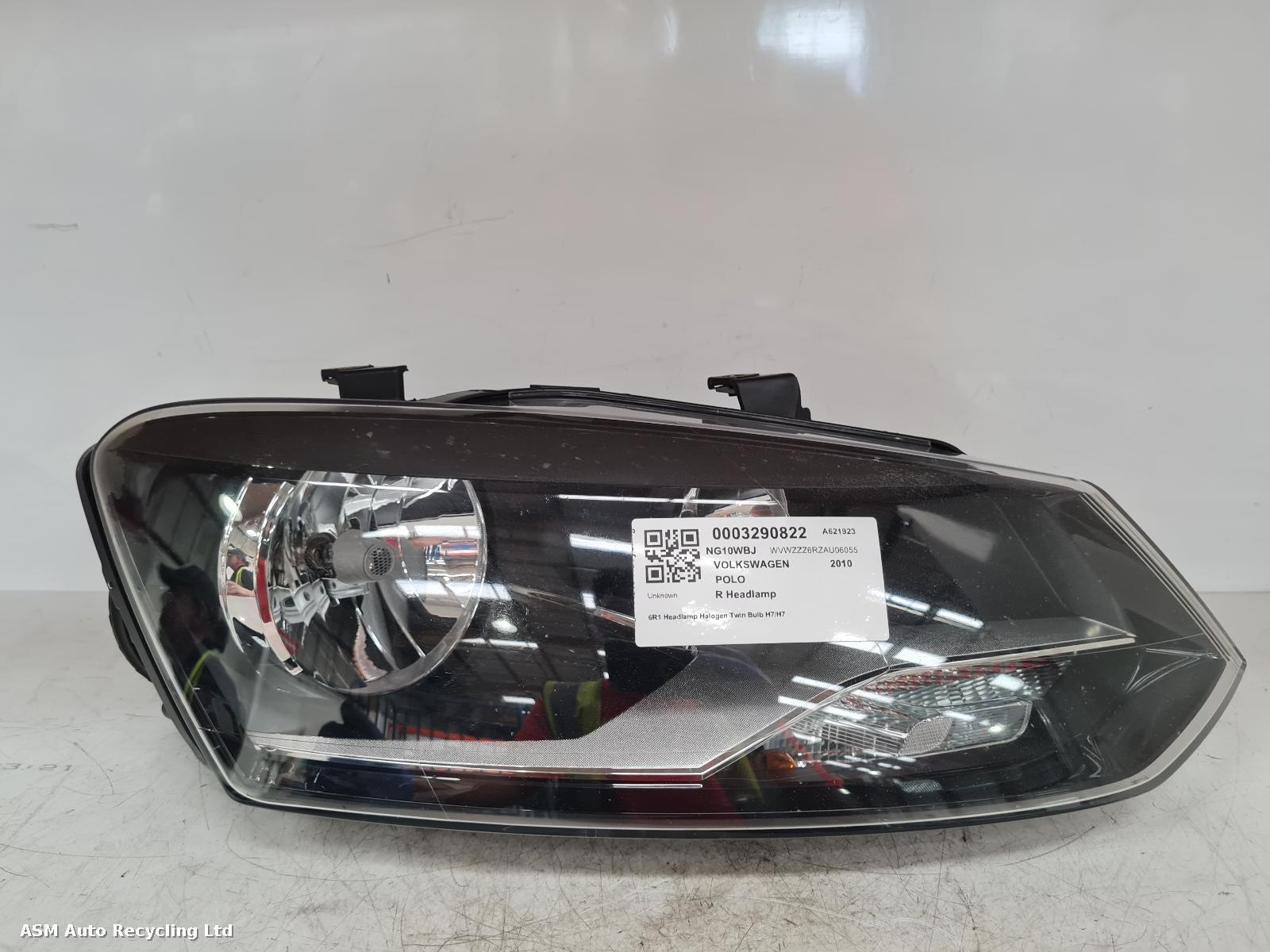View Auto part R Headlamp Volkswagen Polo 2010