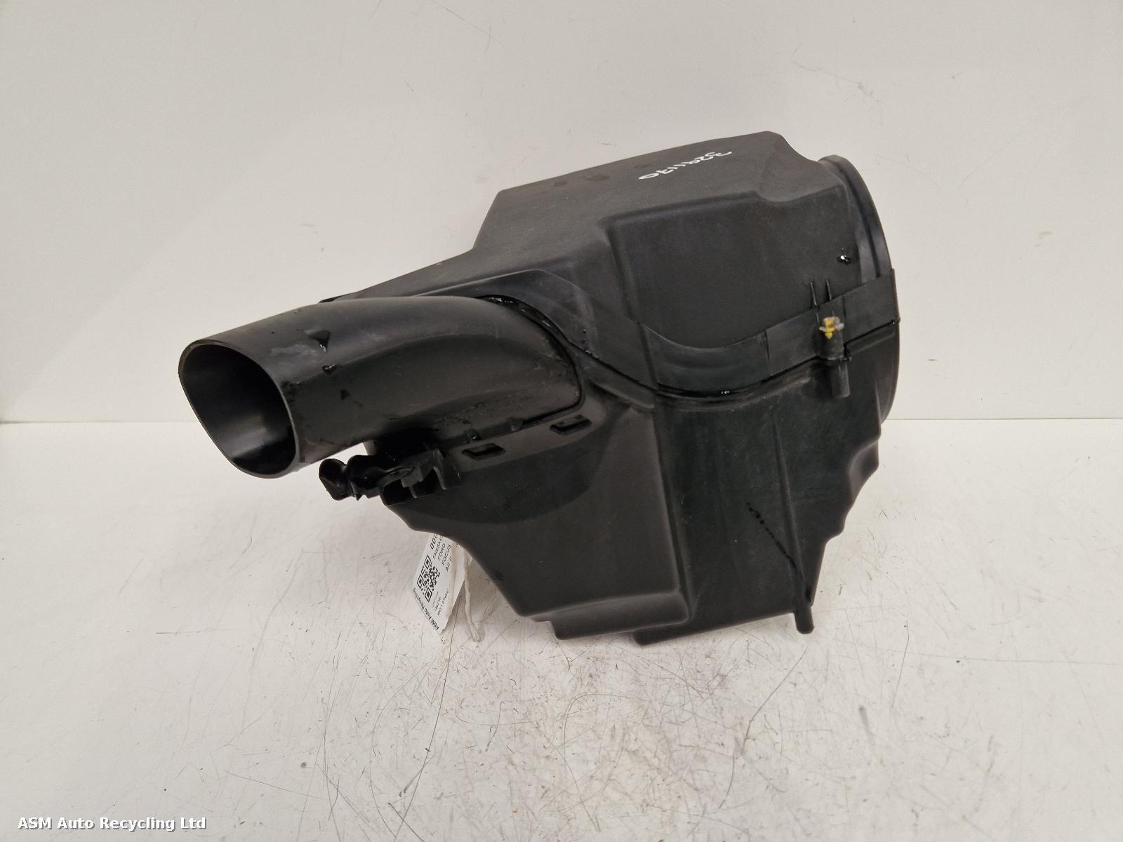 View Auto part Air Cleaner/Box Ford Focus 2015
