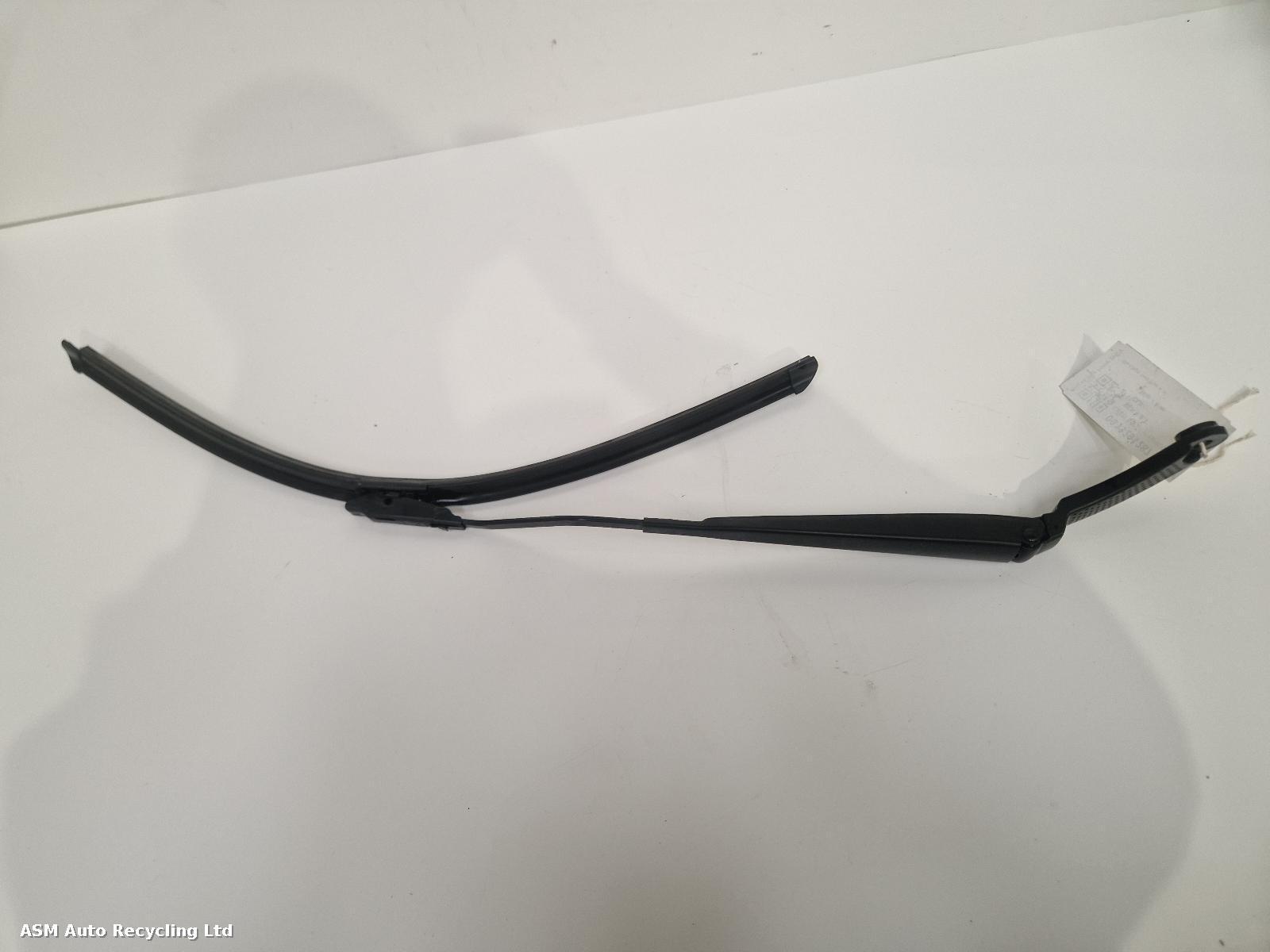 View Auto part Wiper Arm Renault Clio 2017