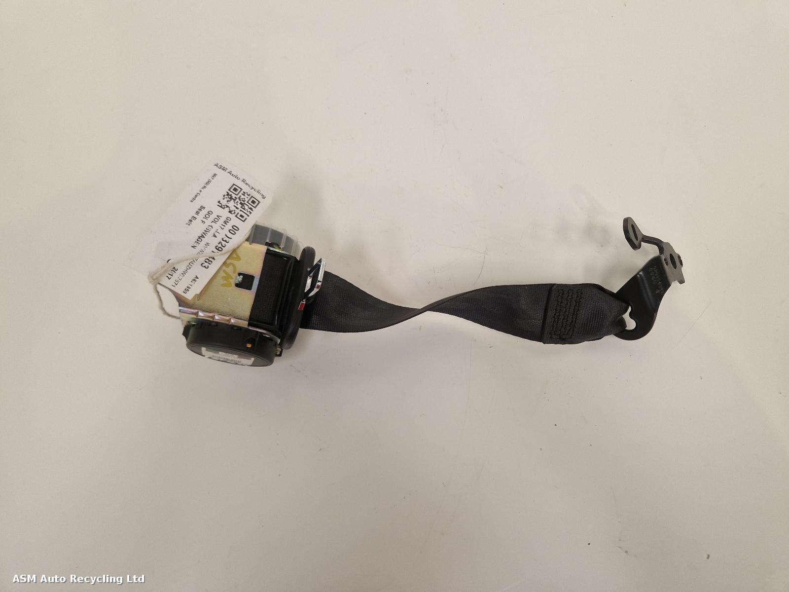 View Auto part Seat Belt Volkswagen Golf 2017