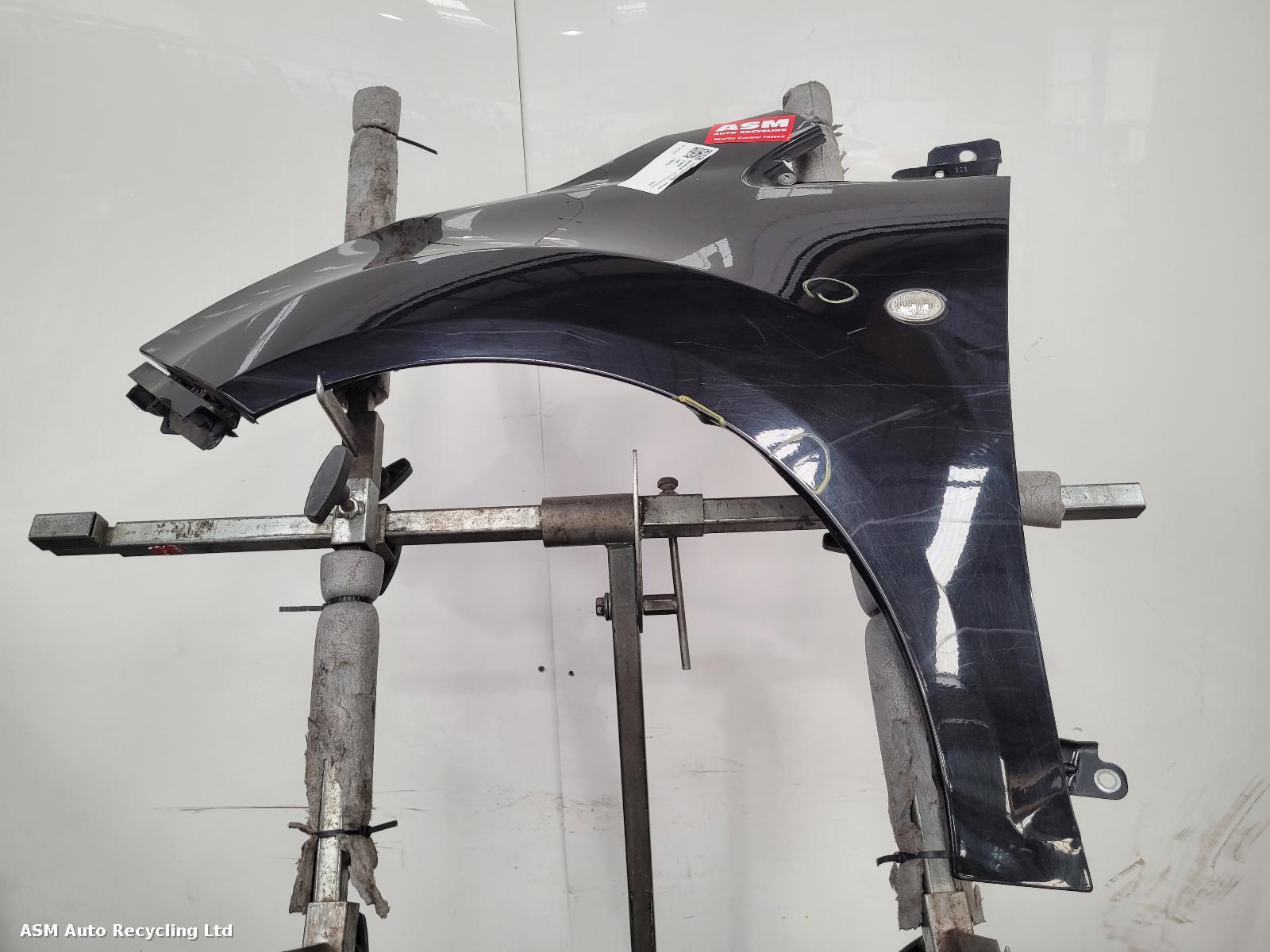 View Auto part L Wing Ford Ka 2009