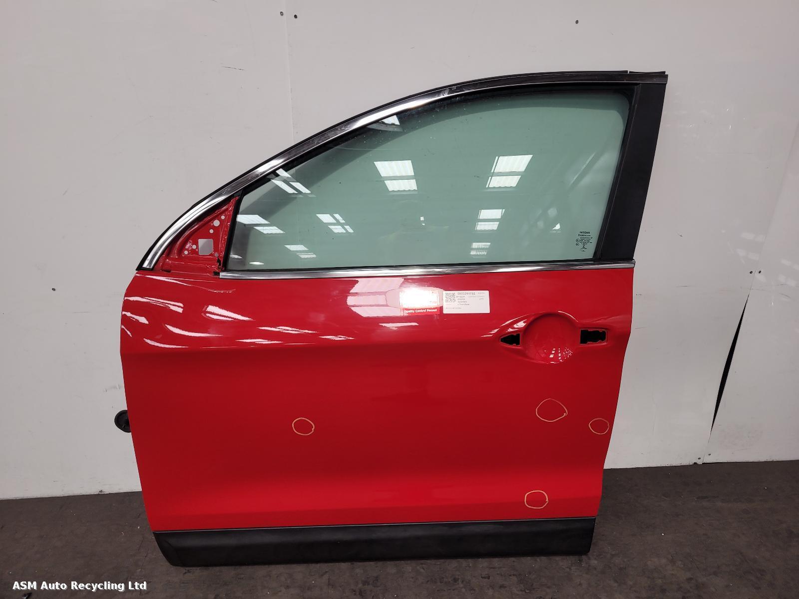 View Auto part L Front Door Nissan Qashqai 2015