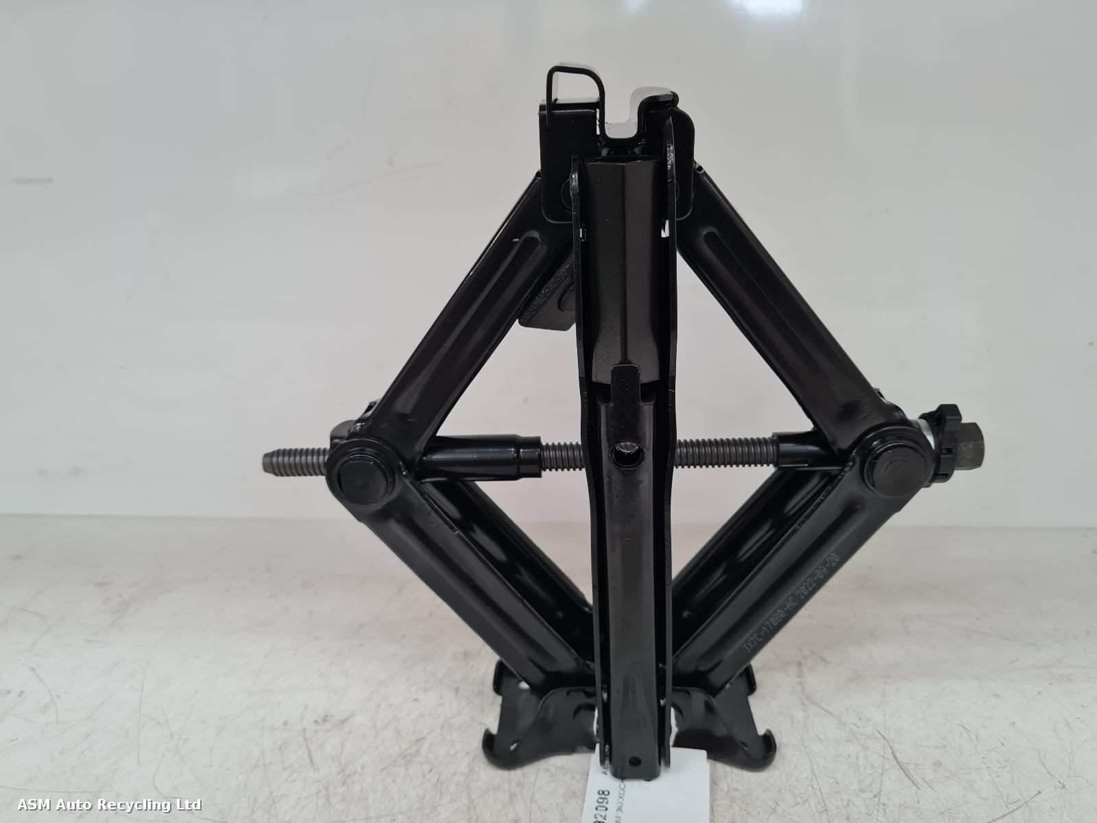 View Auto part Jack Ford Focus 2023