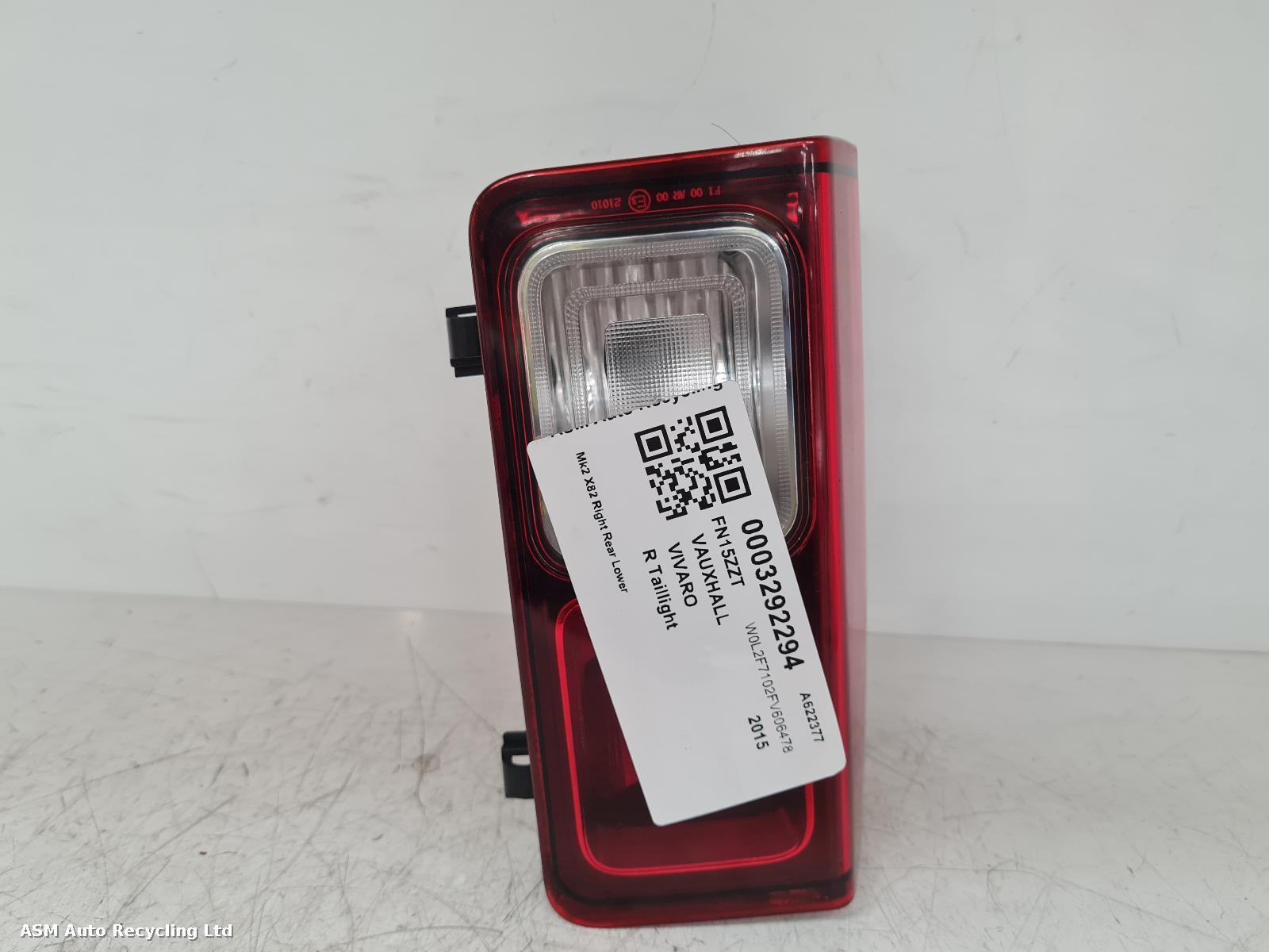 View Auto part R Taillight Vauxhall Vivaro 2015