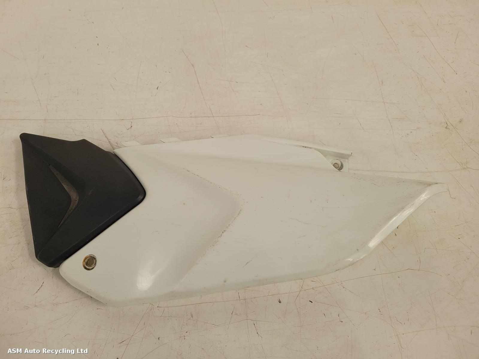 View Auto part Seat Cowl Yamasaki Db 50 2023