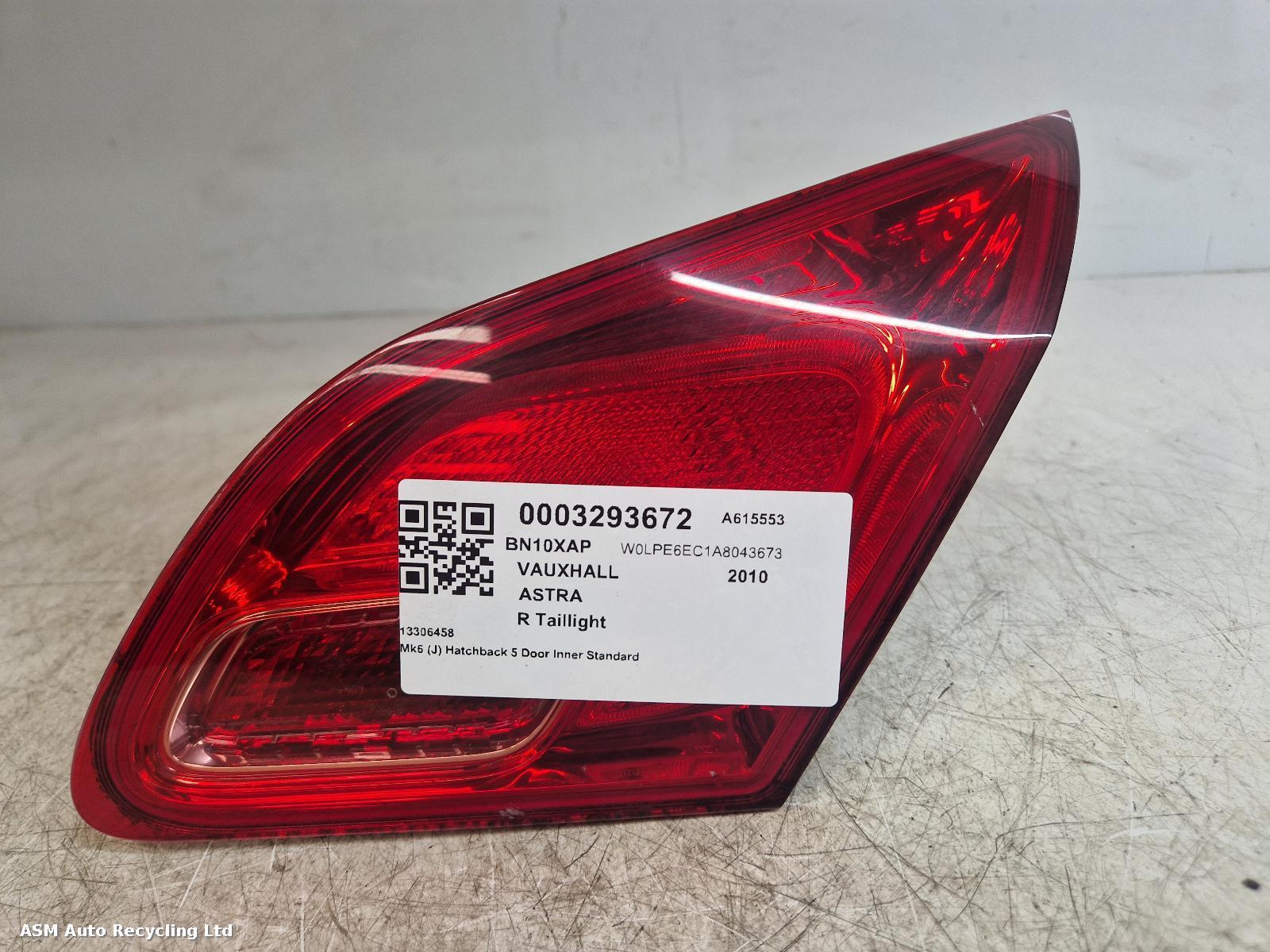 View Auto part R Taillight Vauxhall Astra 2010