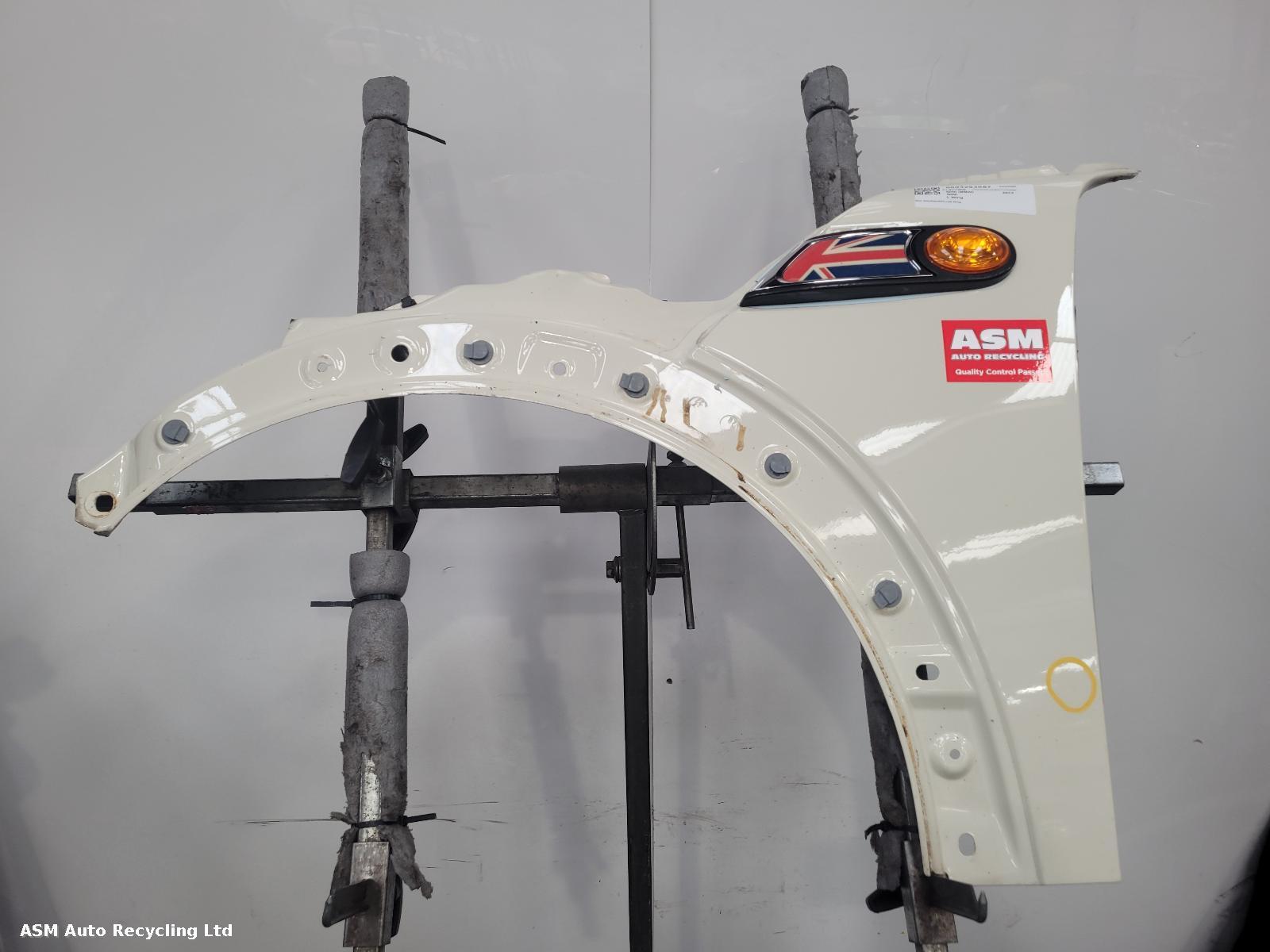 View Auto part L Wing Mini (bmw) Mini 2013