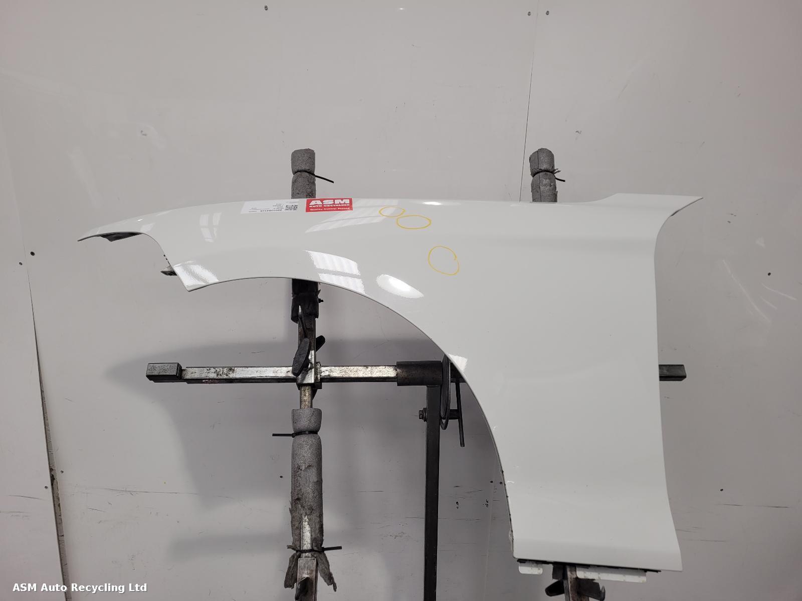 View Auto part L Wing Bmw 1 Series 2014