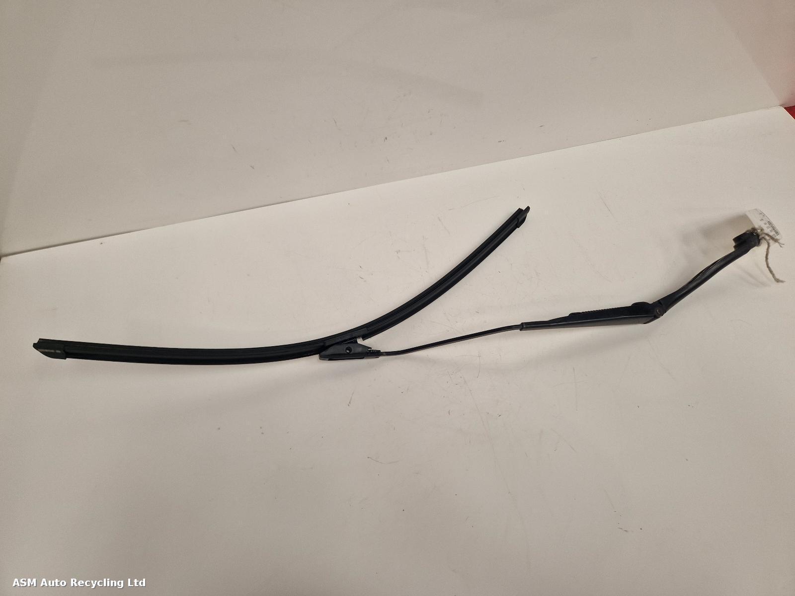 View Auto part Wiper Arm Peugeot Bipper 2012