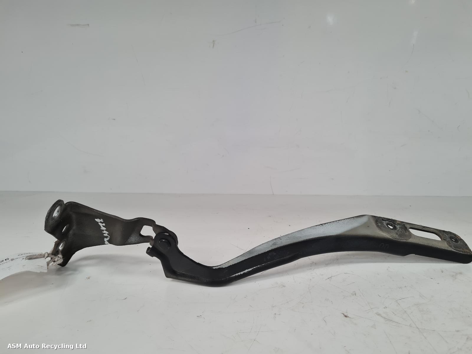 View Auto part Bonnet Hinge Honda Jazz 2010