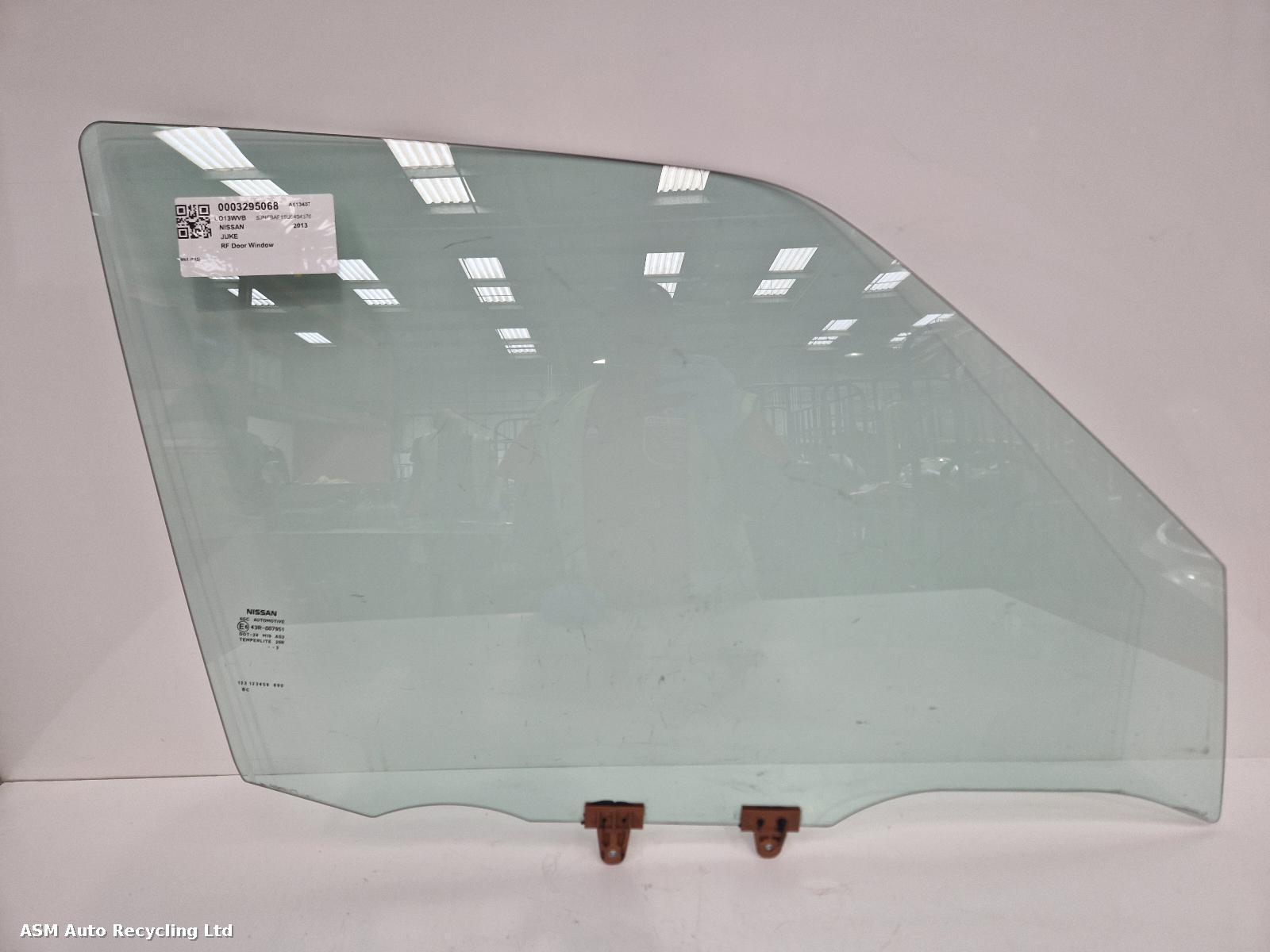 View Auto part RF Door Window Nissan Juke 2013