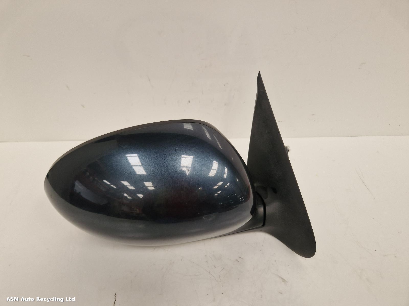 View Auto part R Door Mirror Nissan Juke 2013