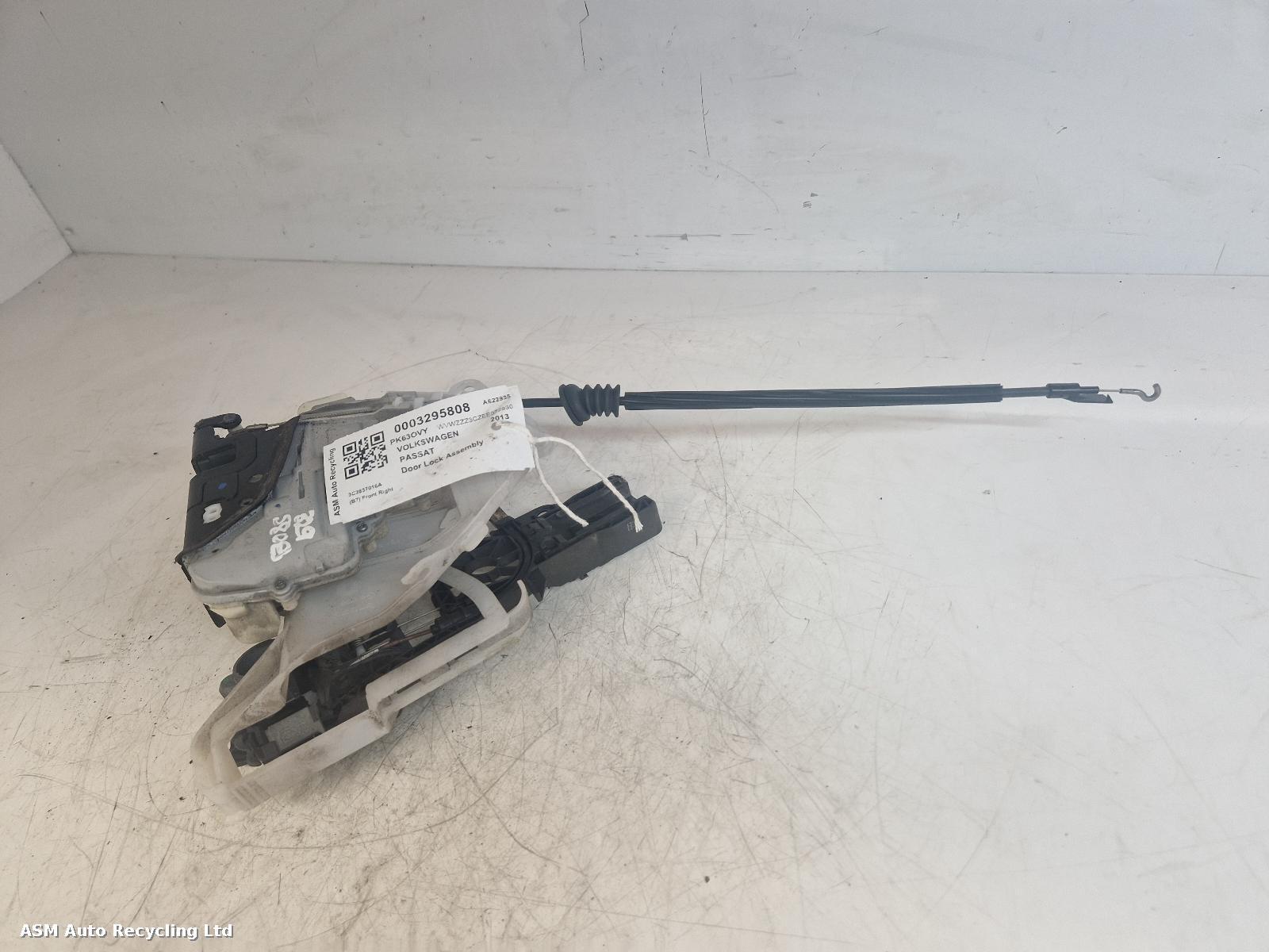 View Auto part Door Lock Assembly Volkswagen Passat 2013