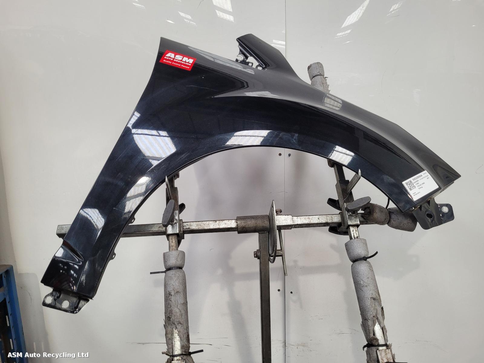 View Auto part R Wing Ford Focus C Max 2013